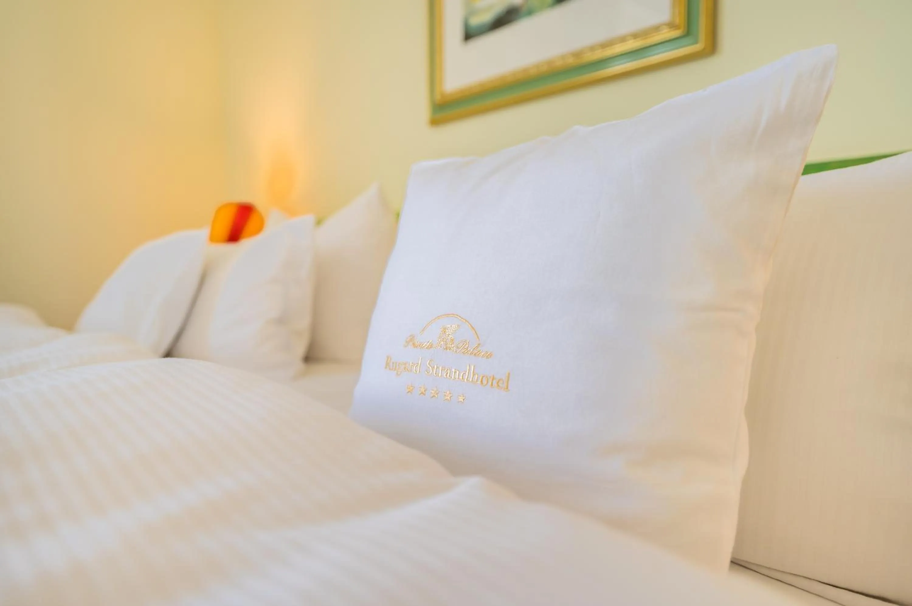 Photo of the whole room, Bed in Rugard Thermal Strandhotel