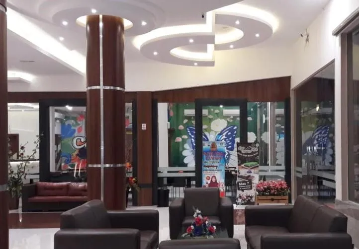 Night in Seventeen Hotel