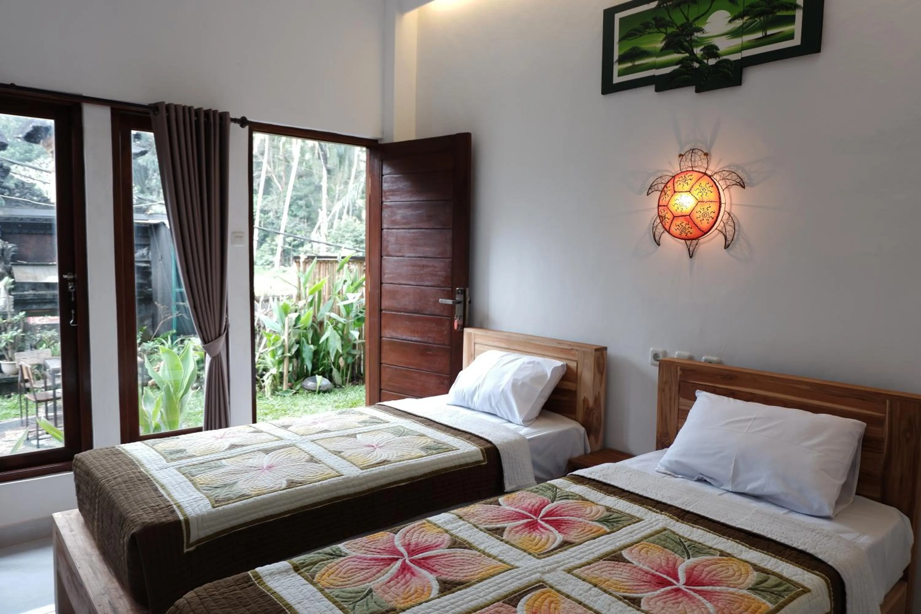 Bed in Ramaya Ubud View