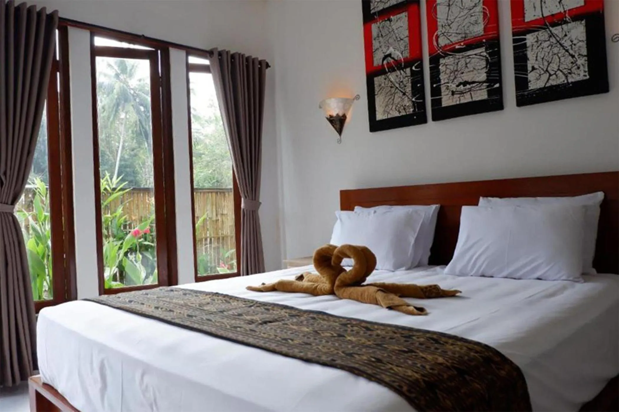 Bed in Ramaya Ubud View