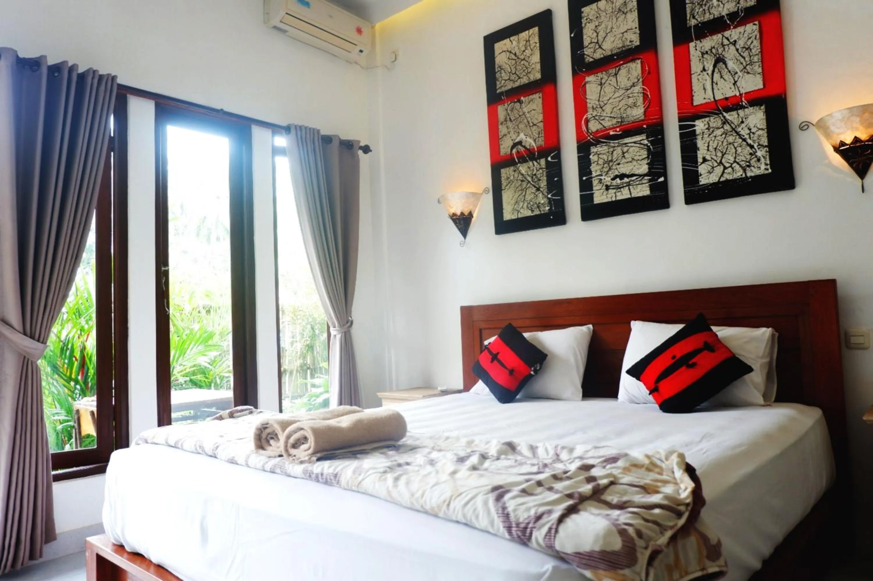 Bed in Ramaya Ubud View