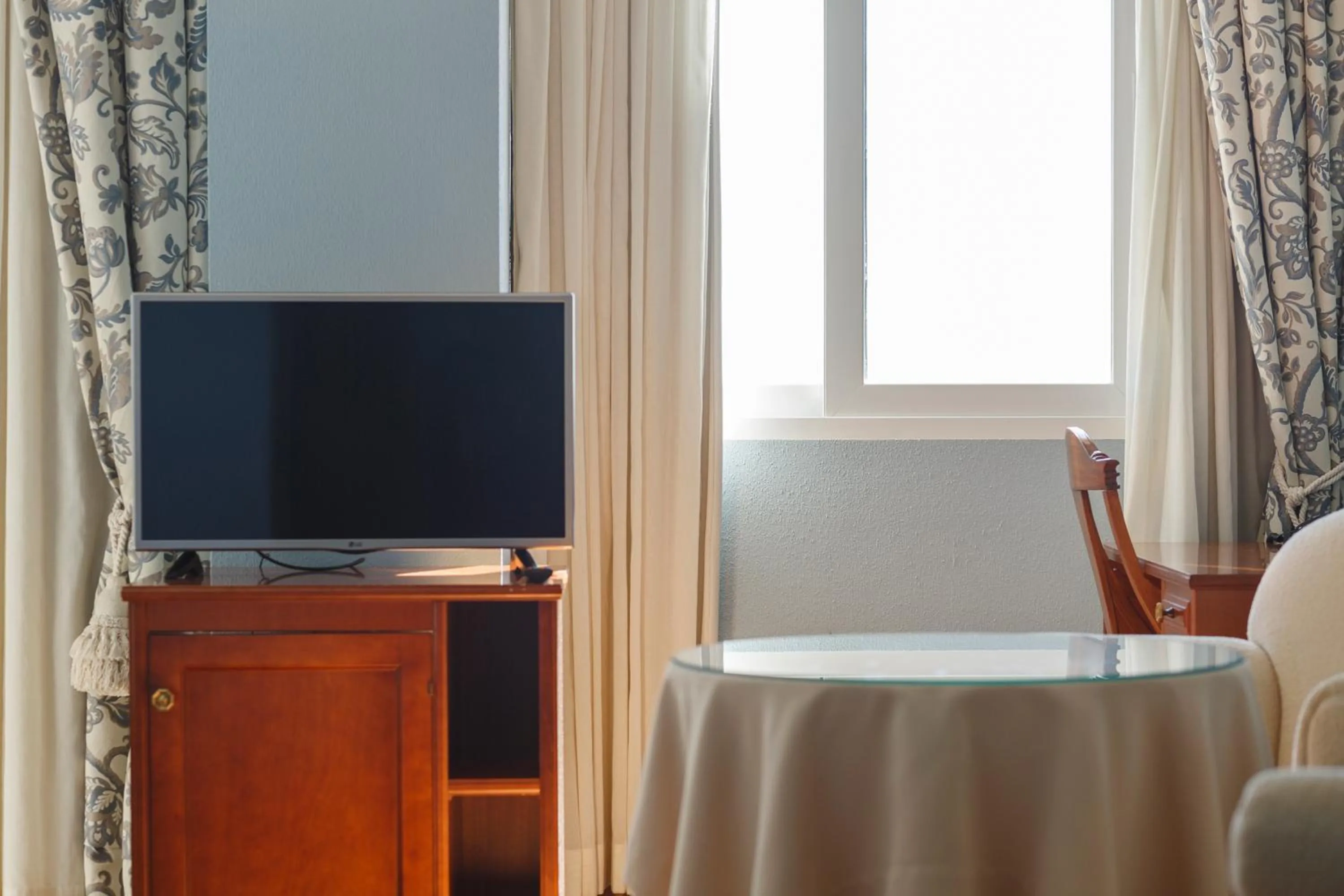 Bedroom in Hotel Restaurante Emilio