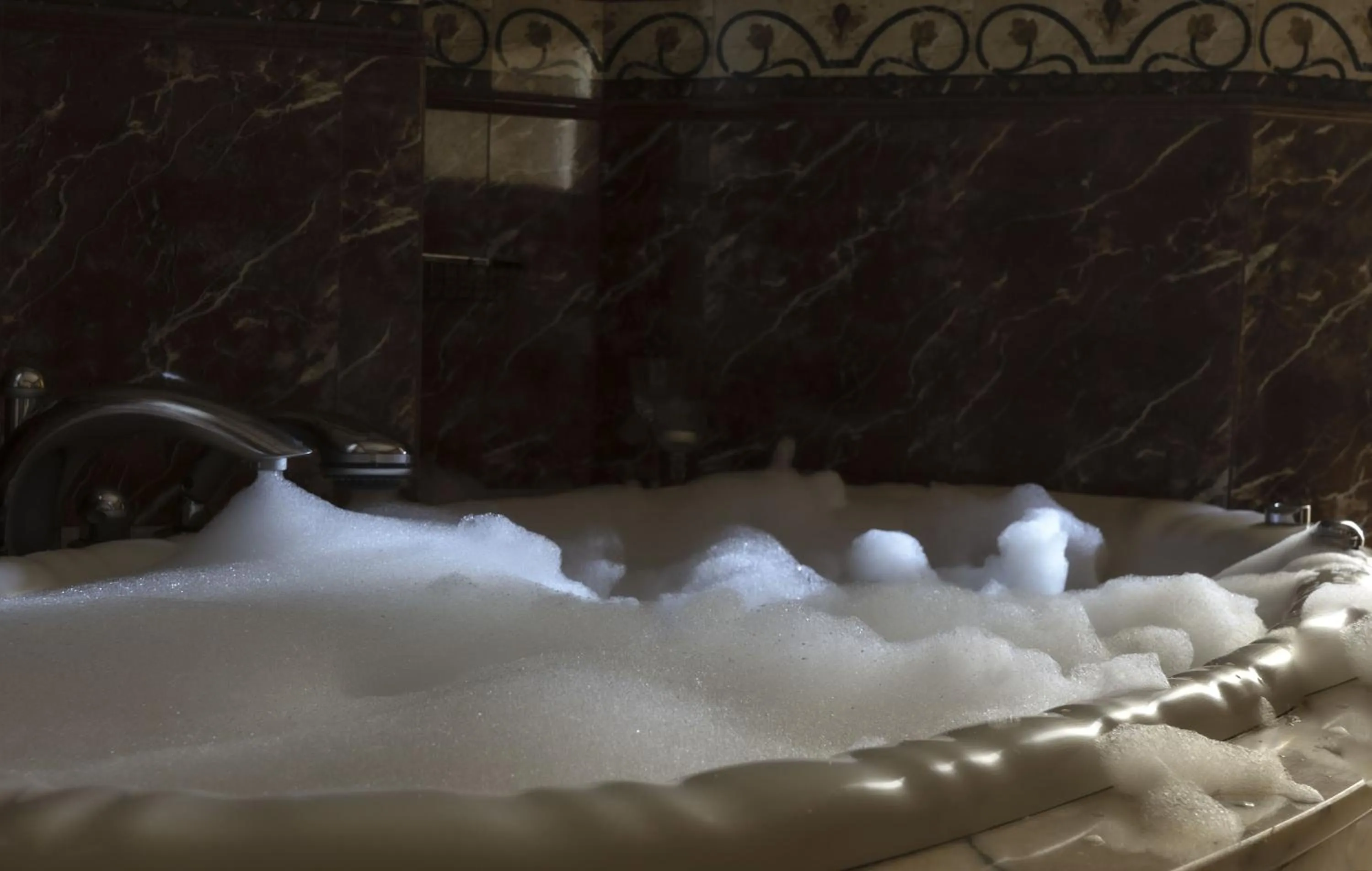 Hot Tub in Hotel Restaurante Emilio