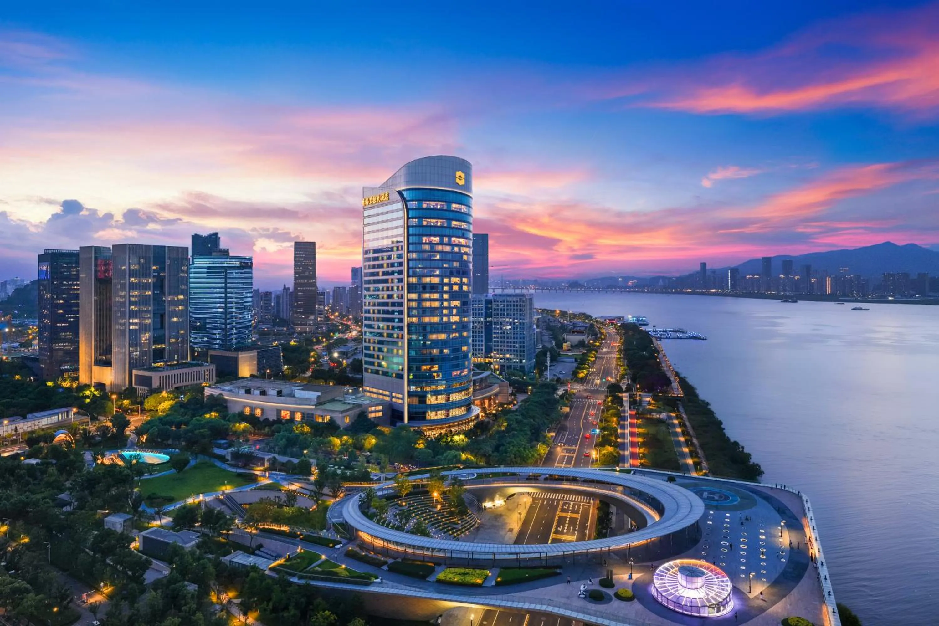 Property building in Shangri-La Wenzhou