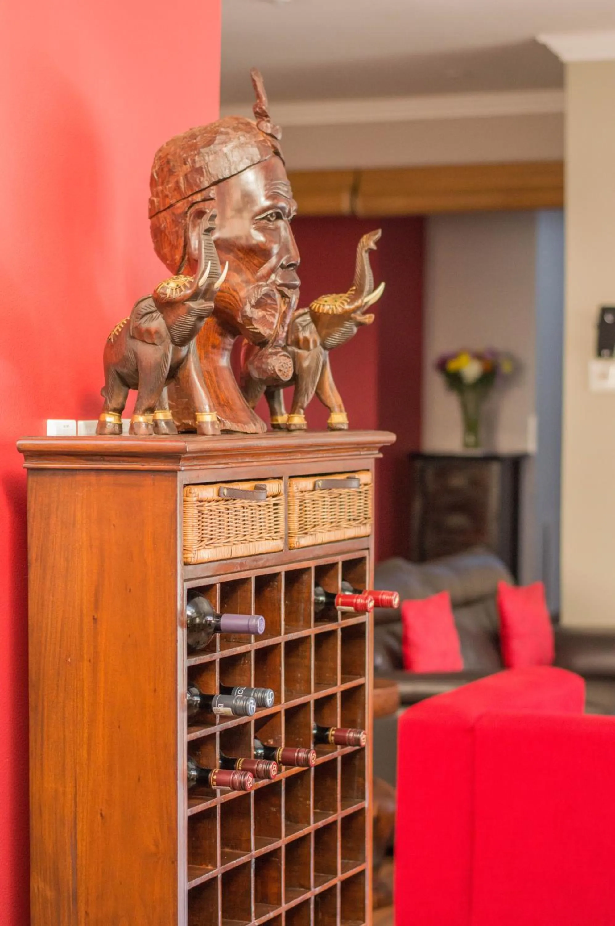 Communal lounge/ TV room in 314 on Clark Guest House