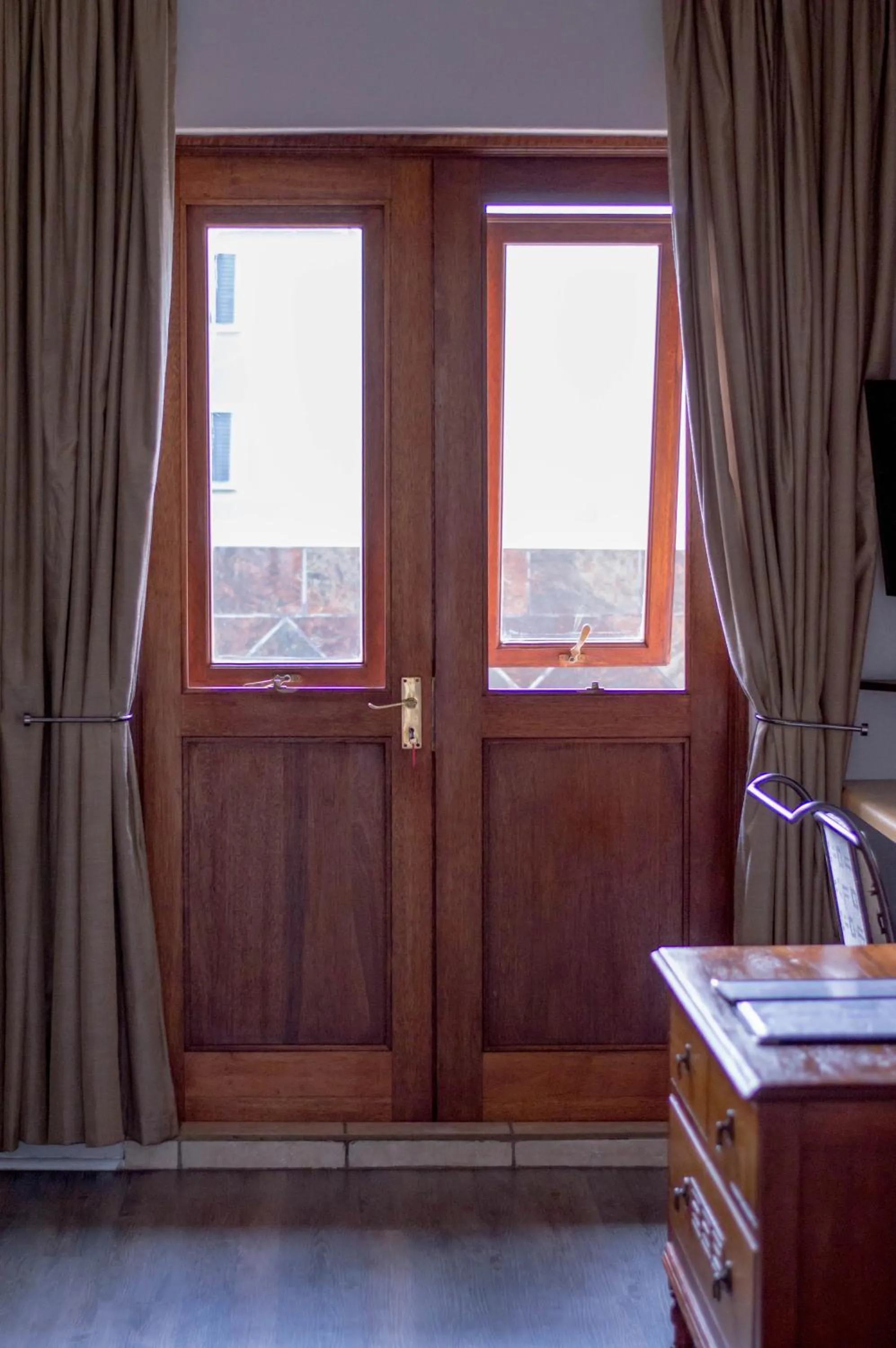 Facade/entrance in 314 on Clark Guest House