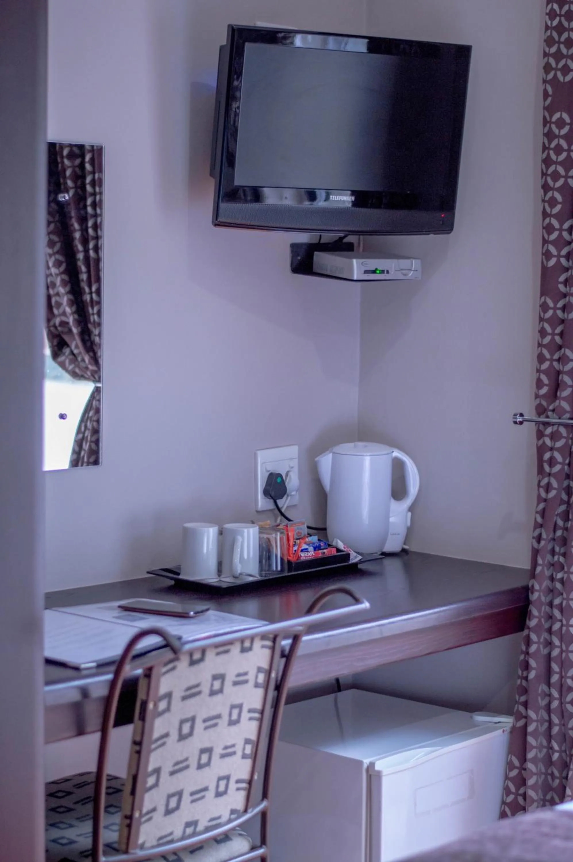 Coffee/tea facilities in 314 on Clark Guest House