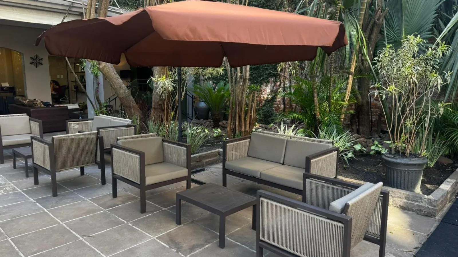 Communal lounge/ TV room in Ritter Hotéis