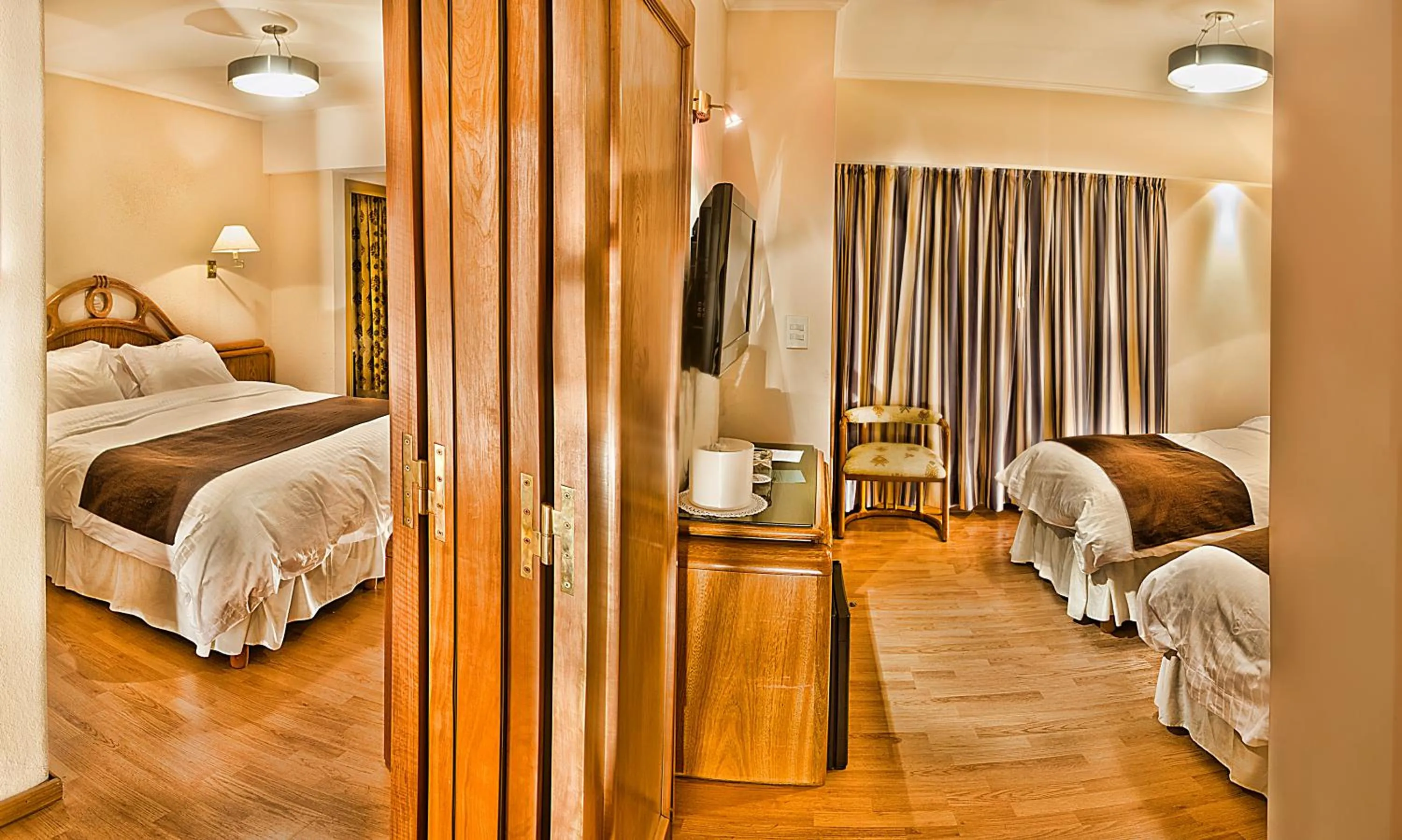 Photo of the whole room, Bed in Hotel Cristal