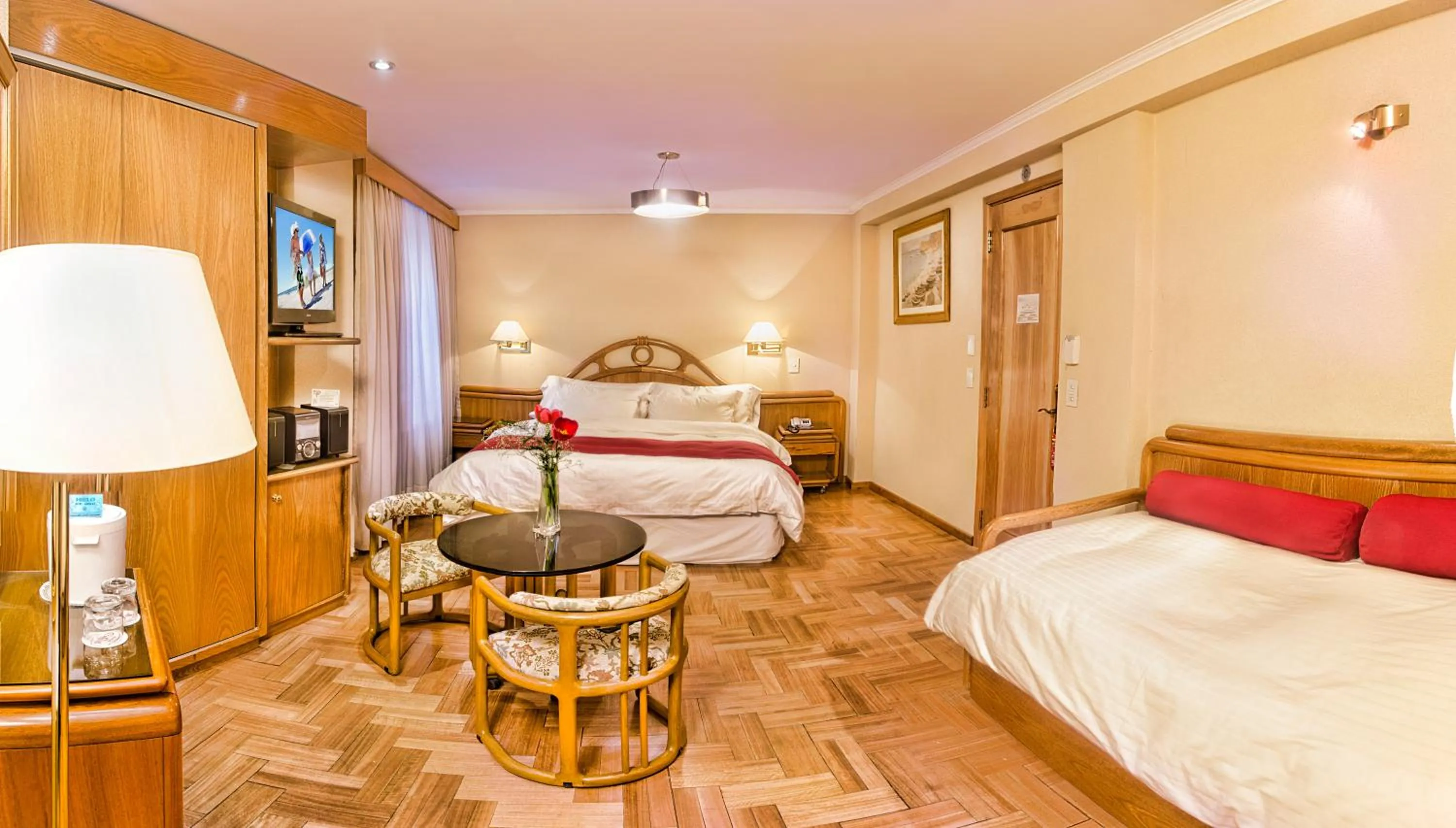 Photo of the whole room, Bed in Hotel Cristal