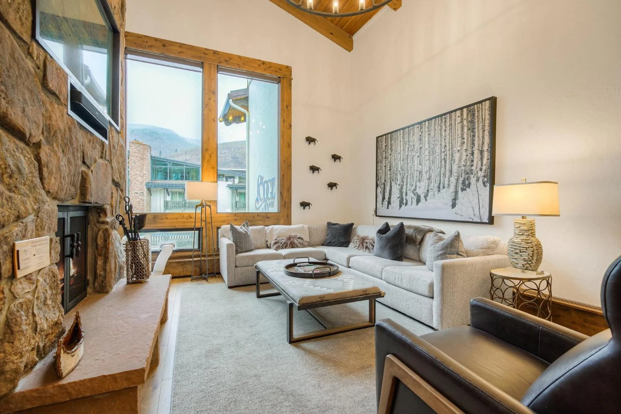 Living room in Lodge at Vail, A RockResort by Vail Resorts