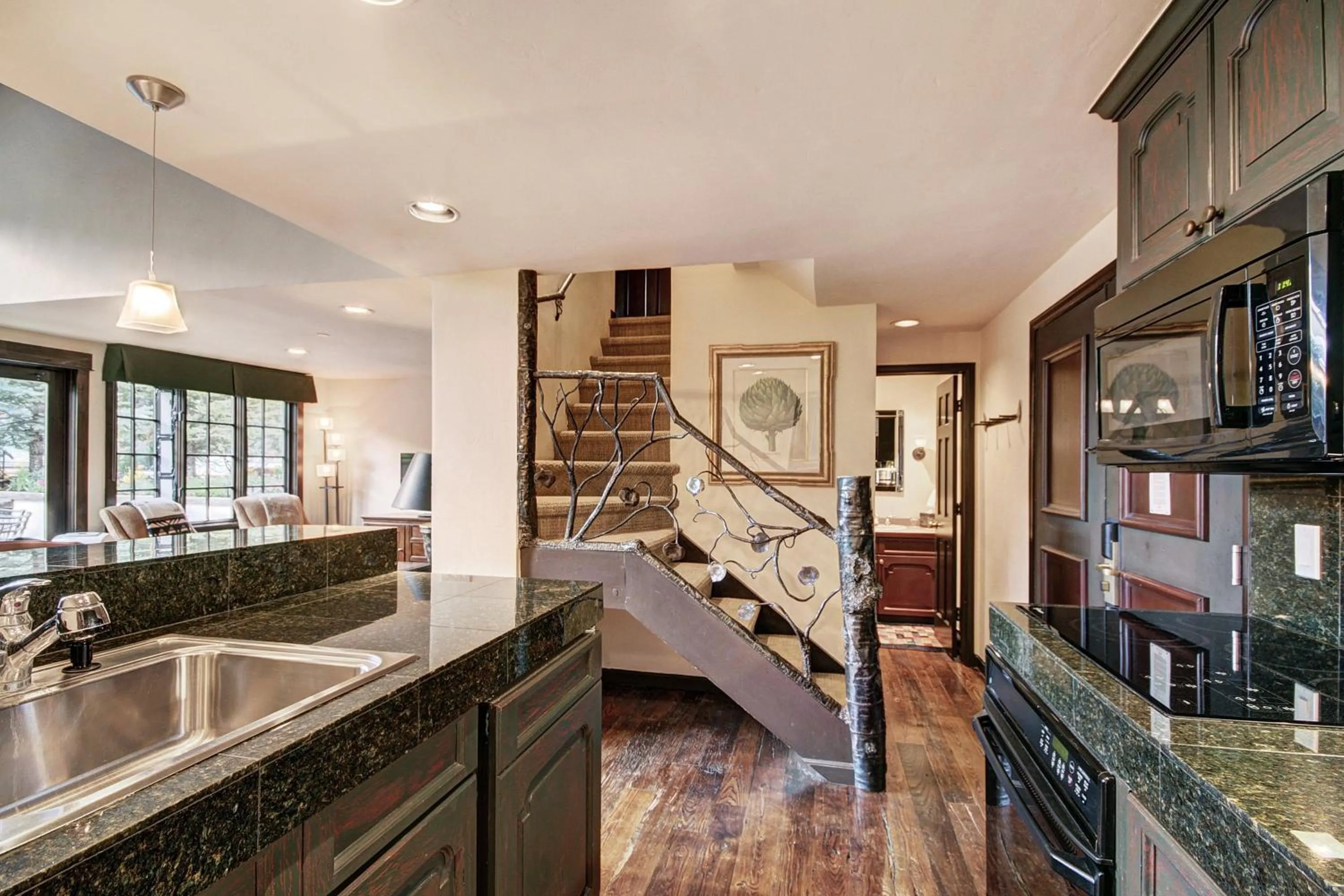 Kitchen or kitchenette in Lodge at Vail, A RockResort