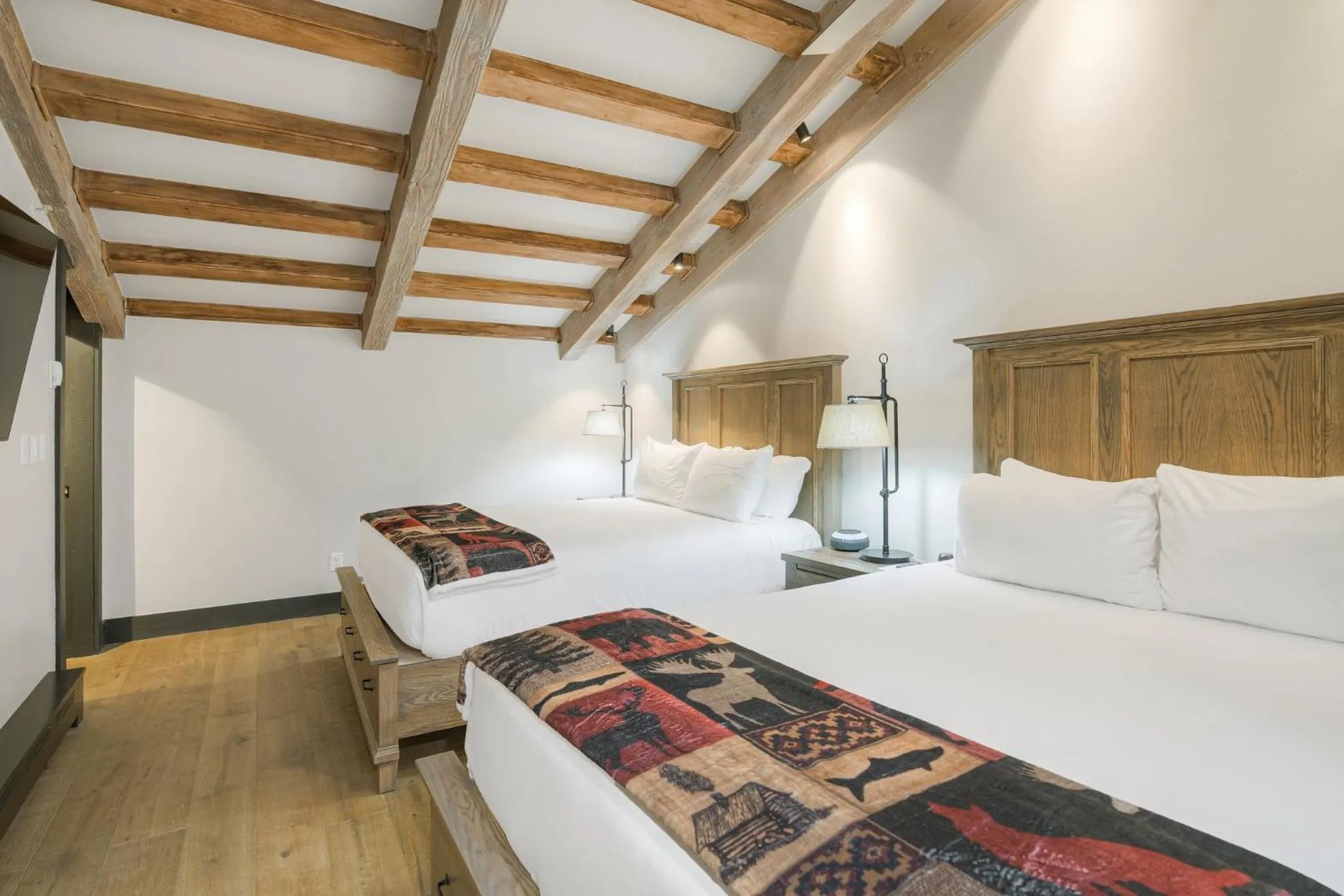 Bedroom, Bed in Lodge at Vail, A RockResort by Vail Resorts
