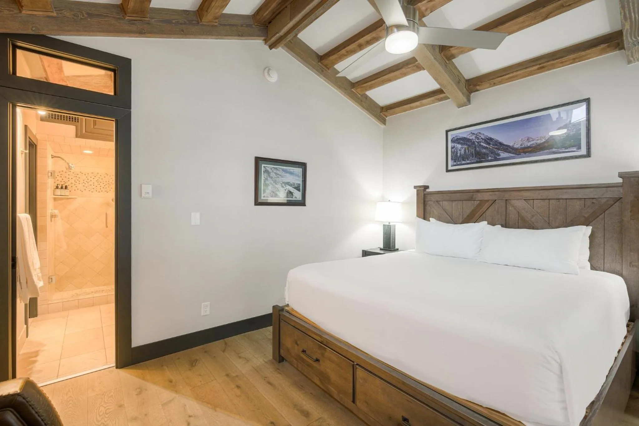 Bedroom, Bed in Lodge at Vail, A RockResort by Vail Resorts