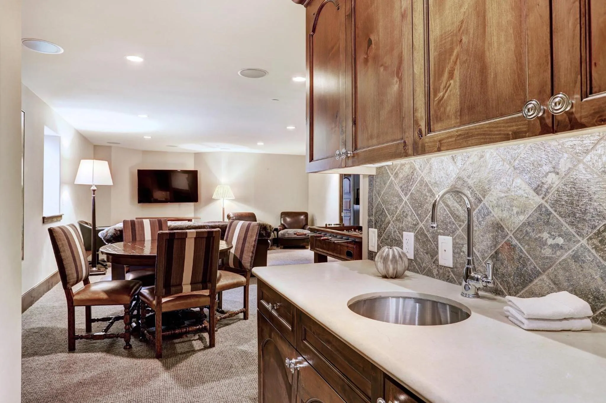Kitchen or kitchenette in Lodge at Vail, A RockResort