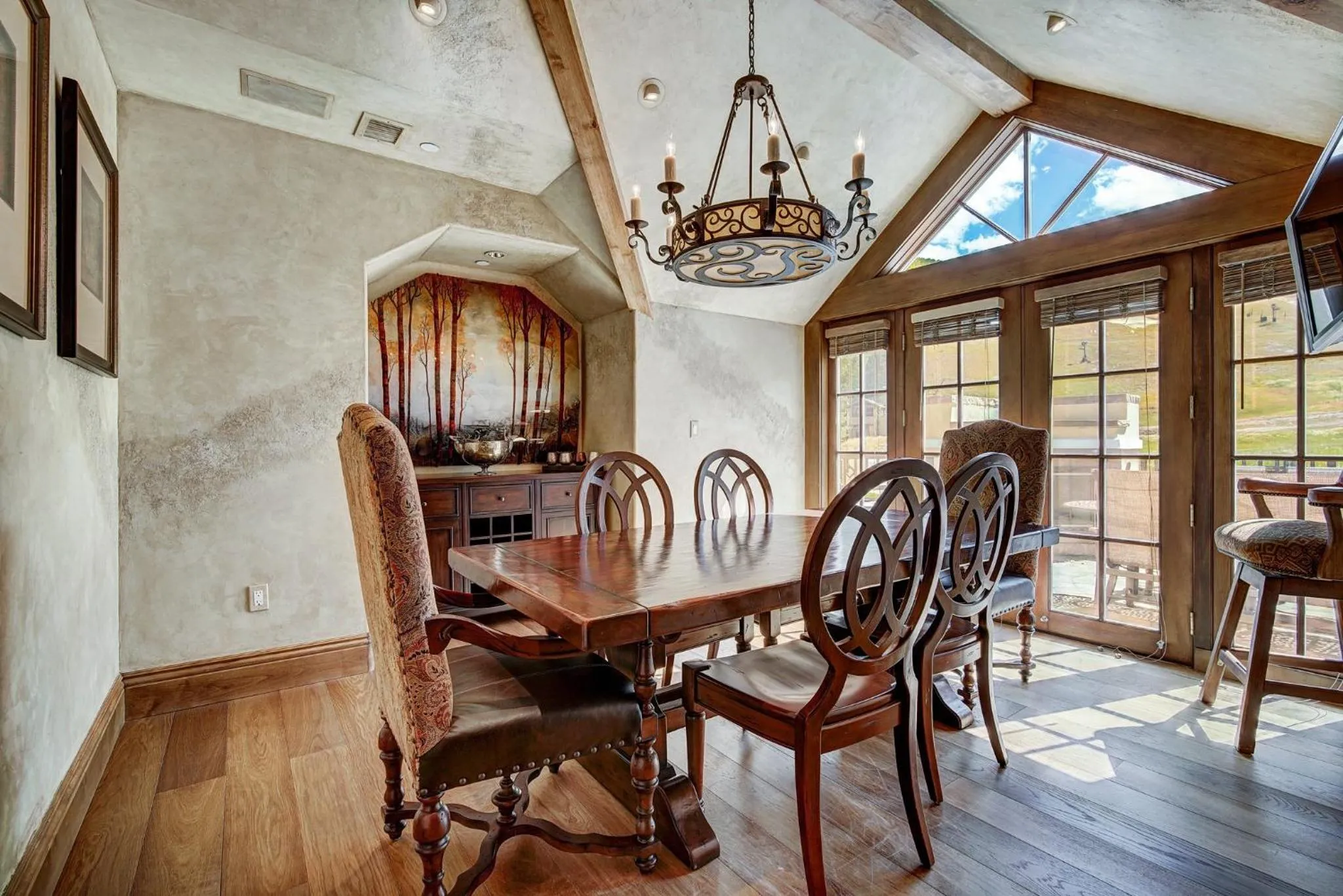 Dining area in Lodge at Vail, A RockResort