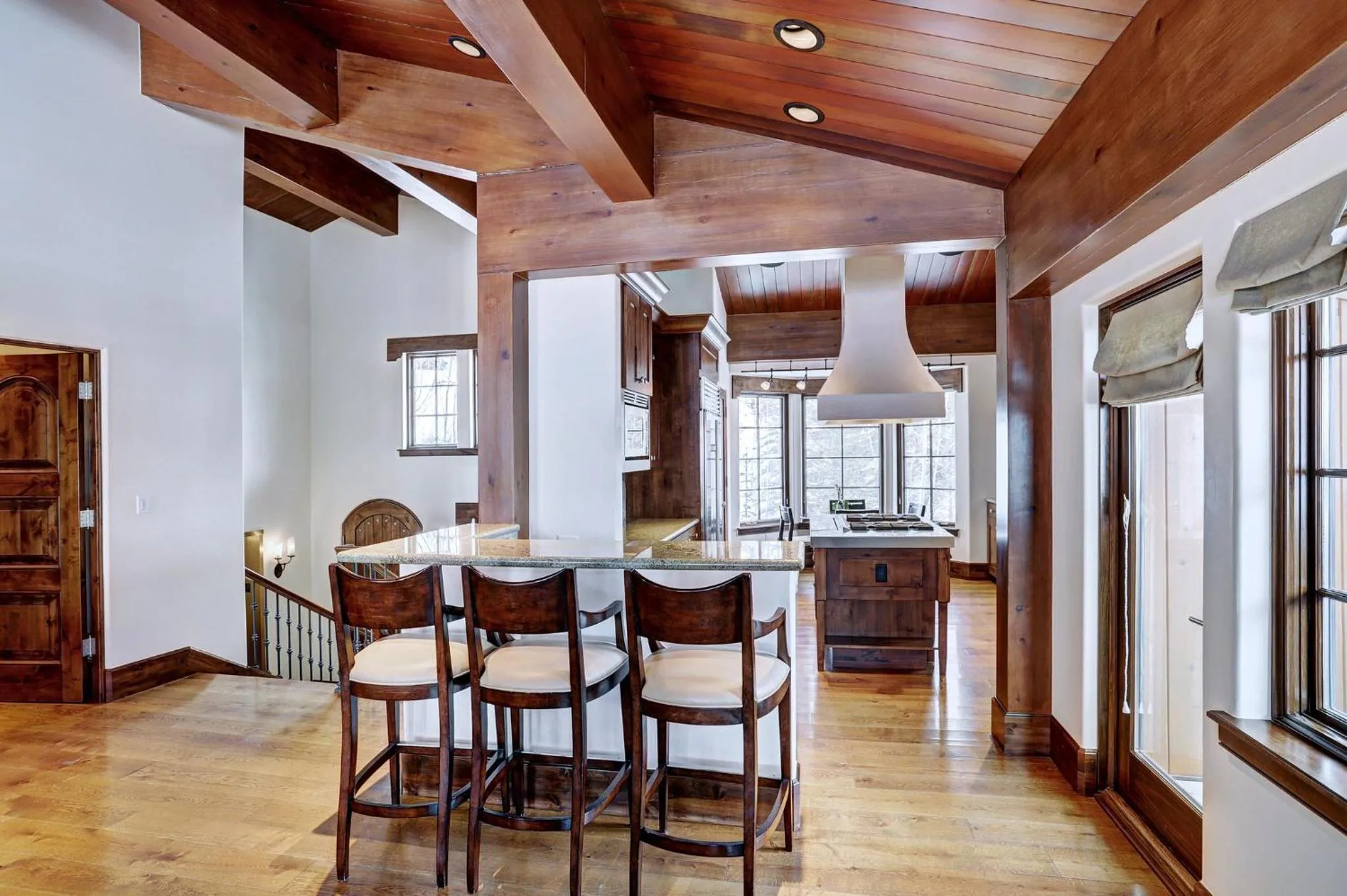 Kitchen or kitchenette in Lodge at Vail, A RockResort