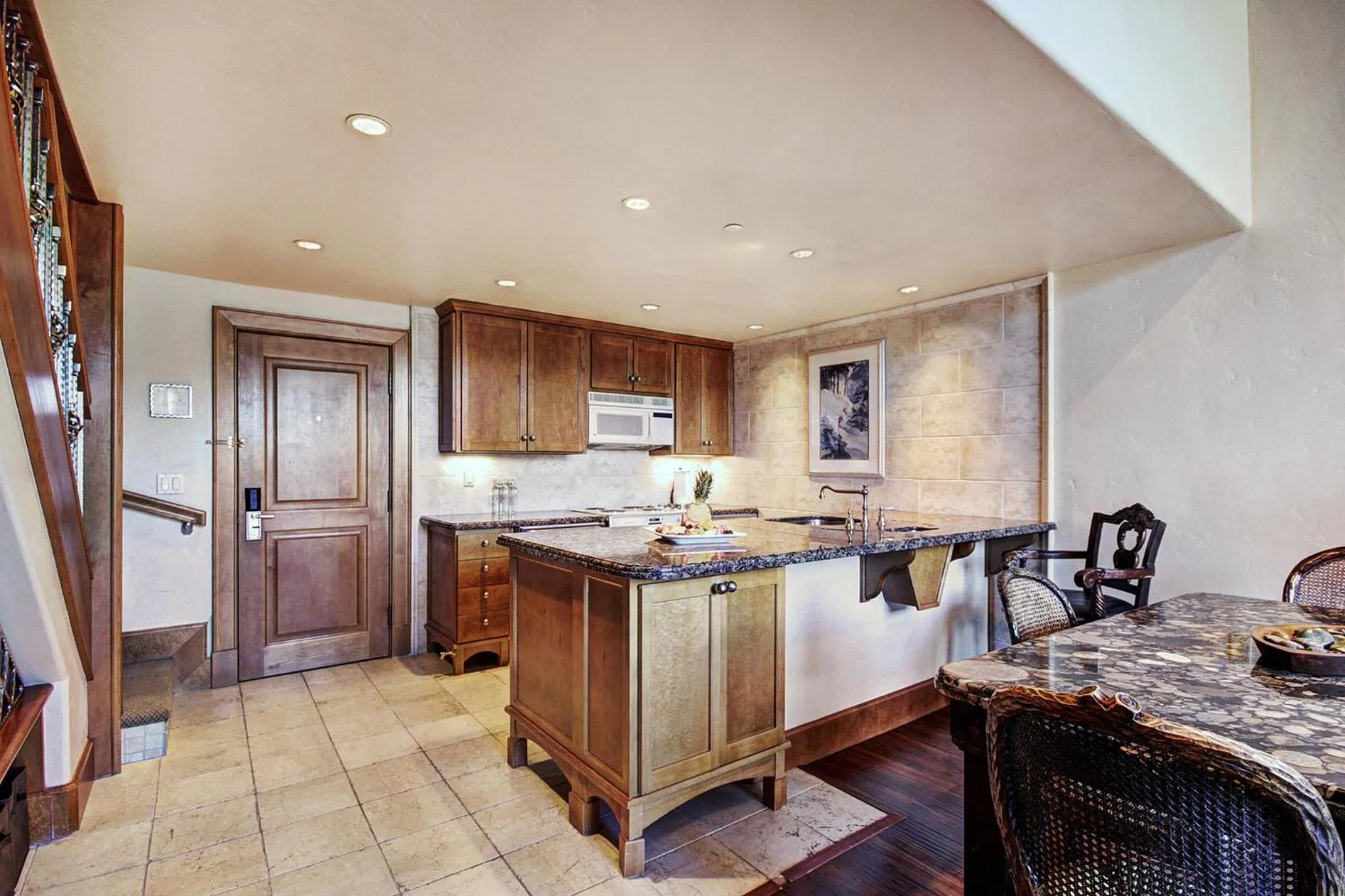 Kitchen or kitchenette in Lodge at Vail, A RockResort