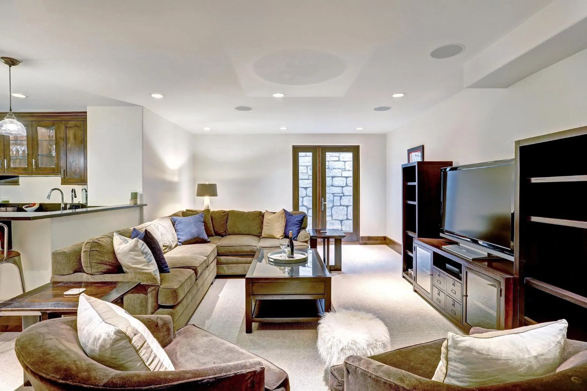 Living room in Lodge at Vail, A RockResort