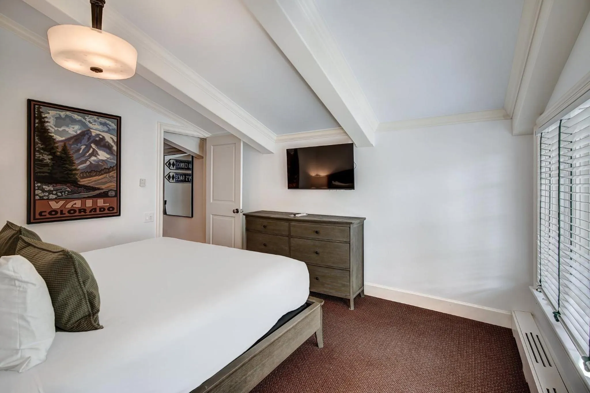 Bedroom, Bed in Lodge at Vail, A RockResort by Vail Resorts