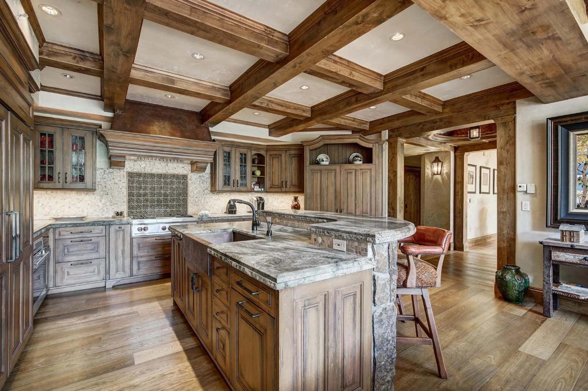Kitchen or kitchenette in Lodge at Vail, A RockResort by Vail Resorts