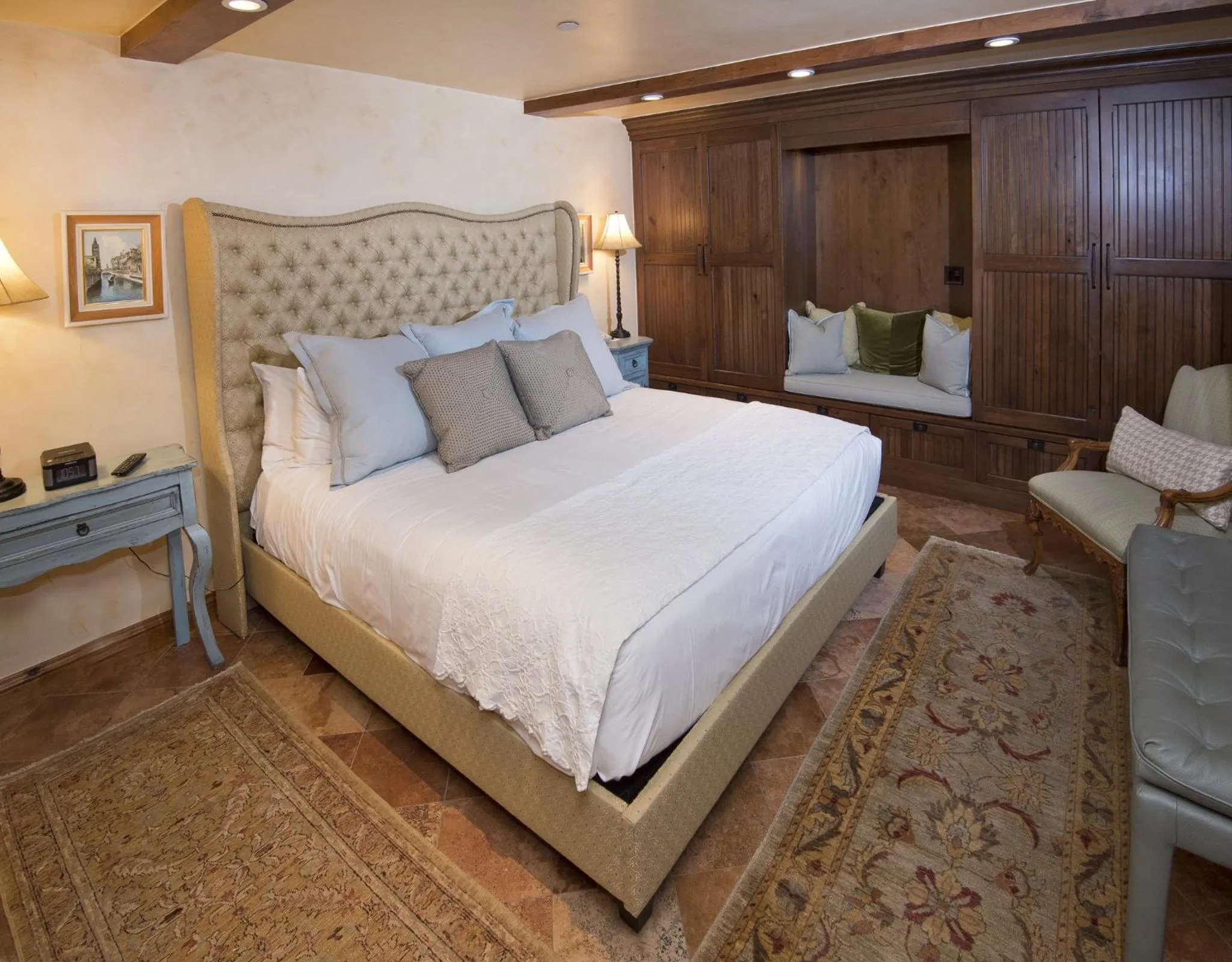 Photo of the whole room, Bed in Lodge at Vail, A RockResort