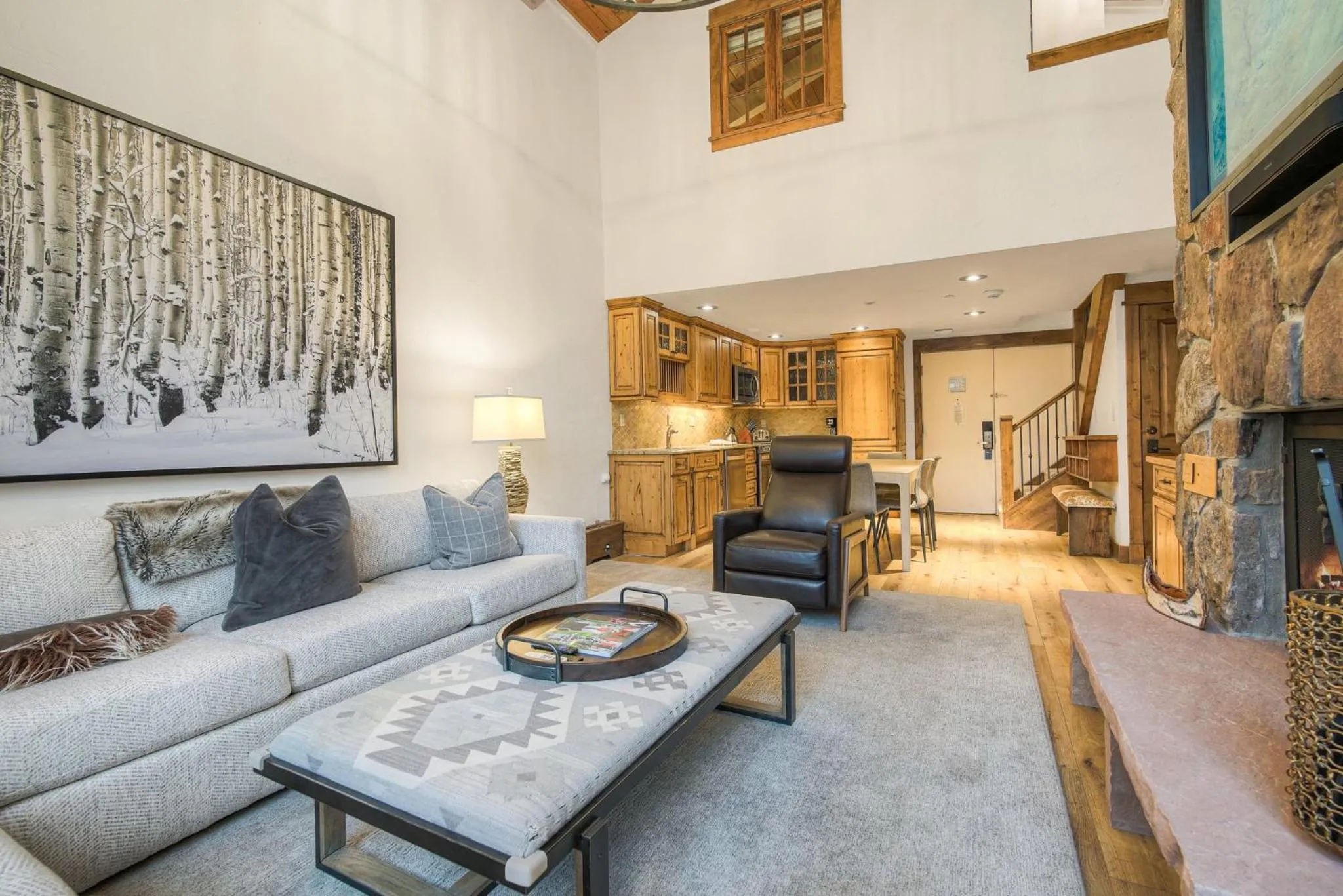 Living room in Lodge at Vail, A RockResort by Vail Resorts