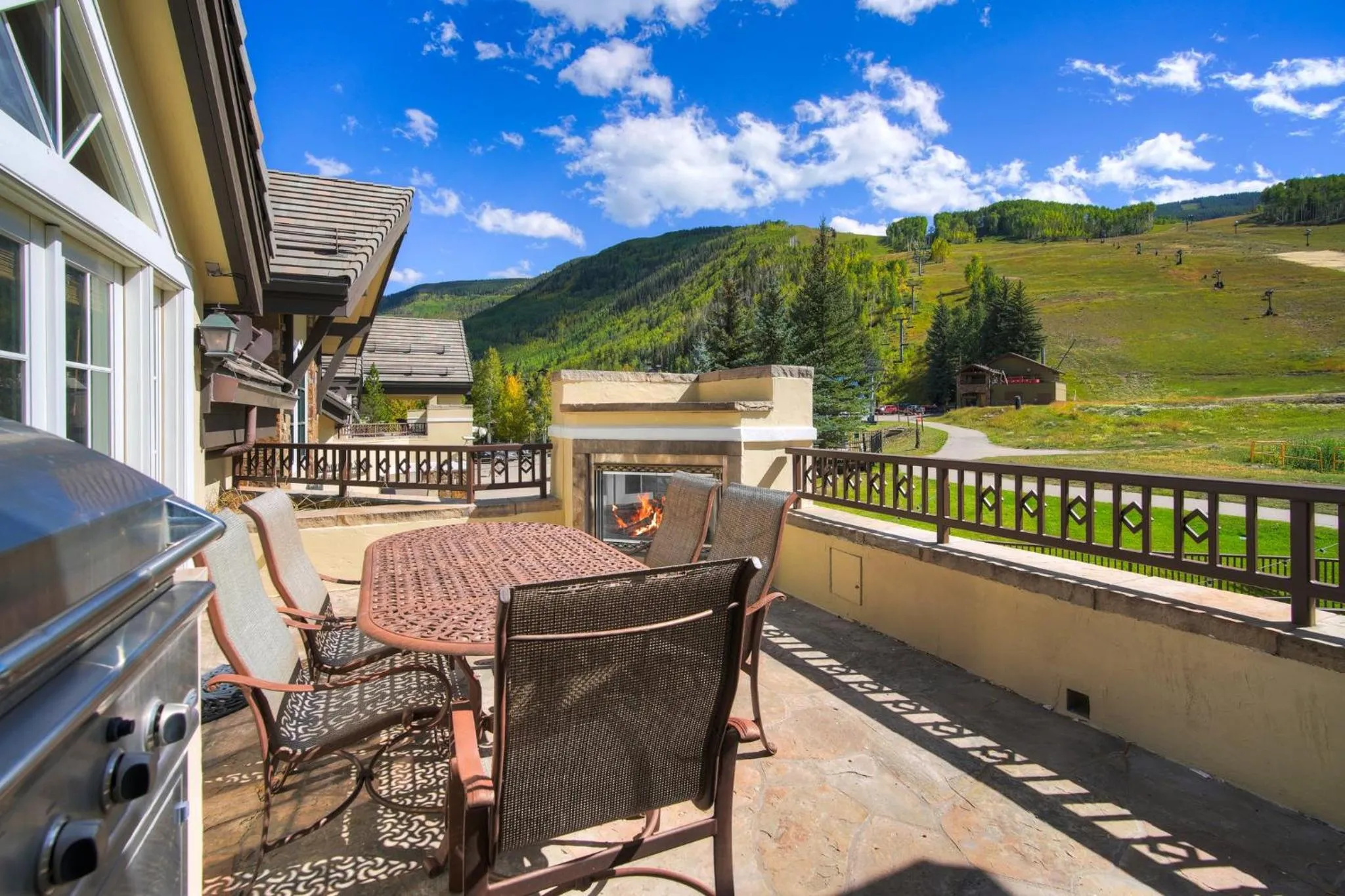 Balcony/Terrace in Lodge at Vail, A RockResort by Vail Resorts