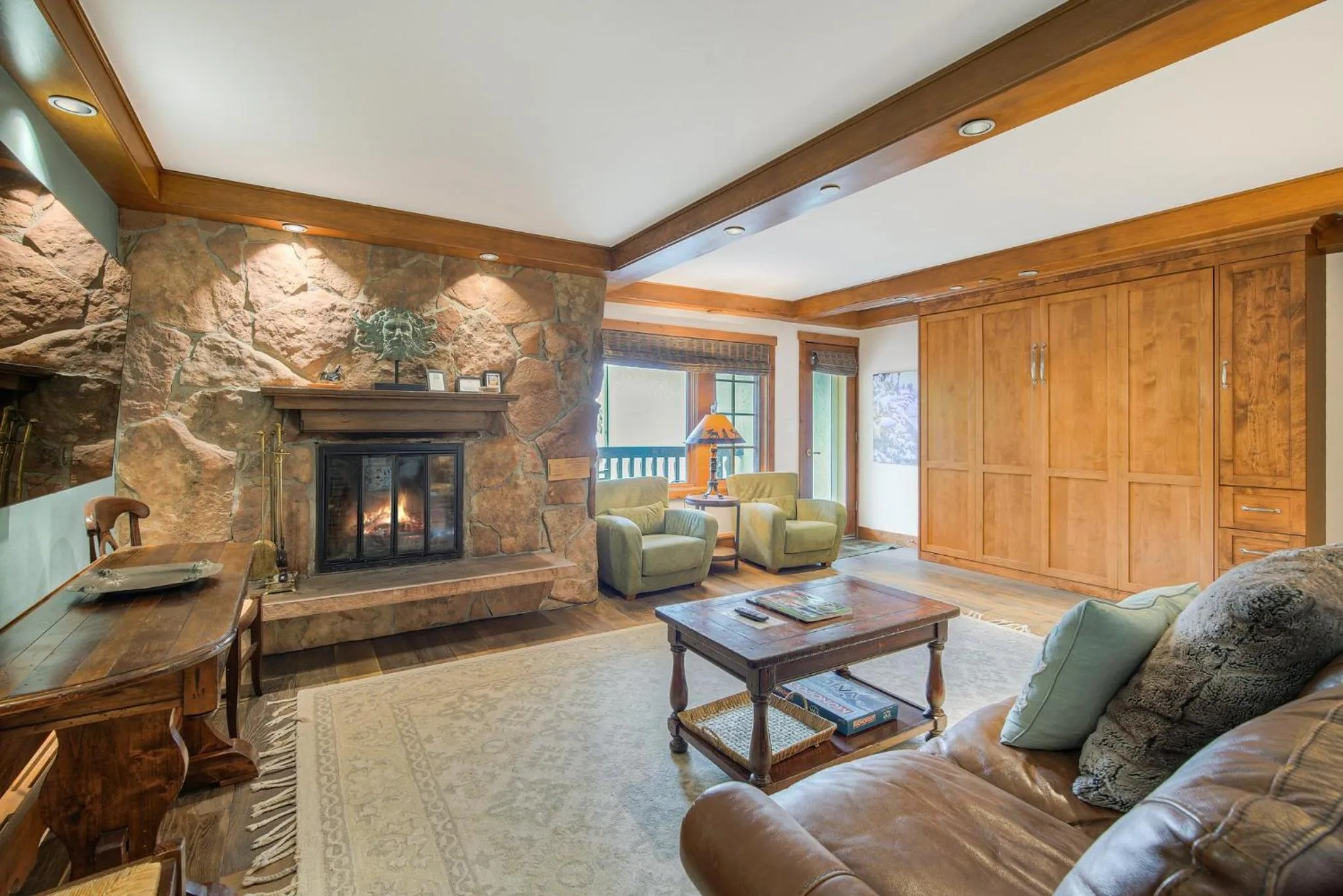 Living room in Lodge at Vail, A RockResort by Vail Resorts