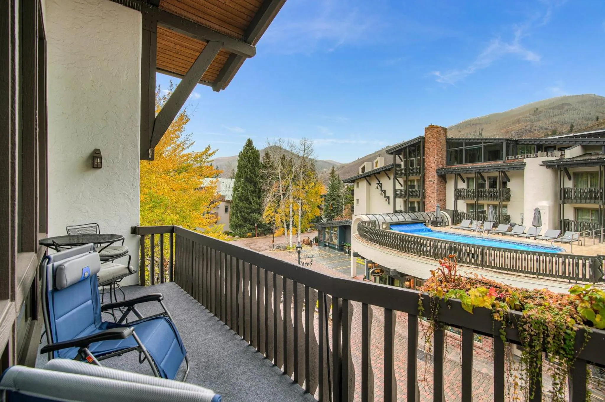 Property building in Lodge at Vail, A RockResort by Vail Resorts