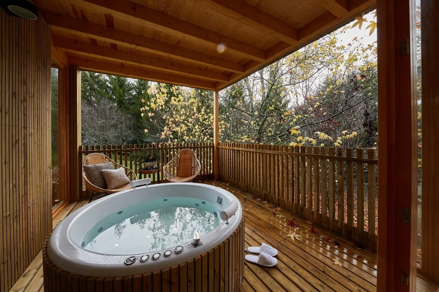 Hot Tub in HolaCamp Camino