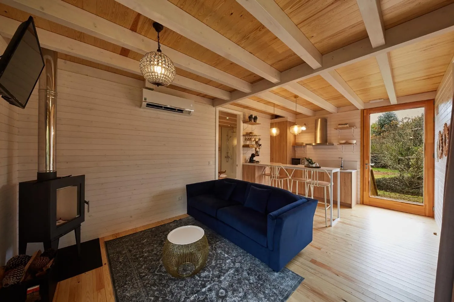 Living room in HolaCamp Camino
