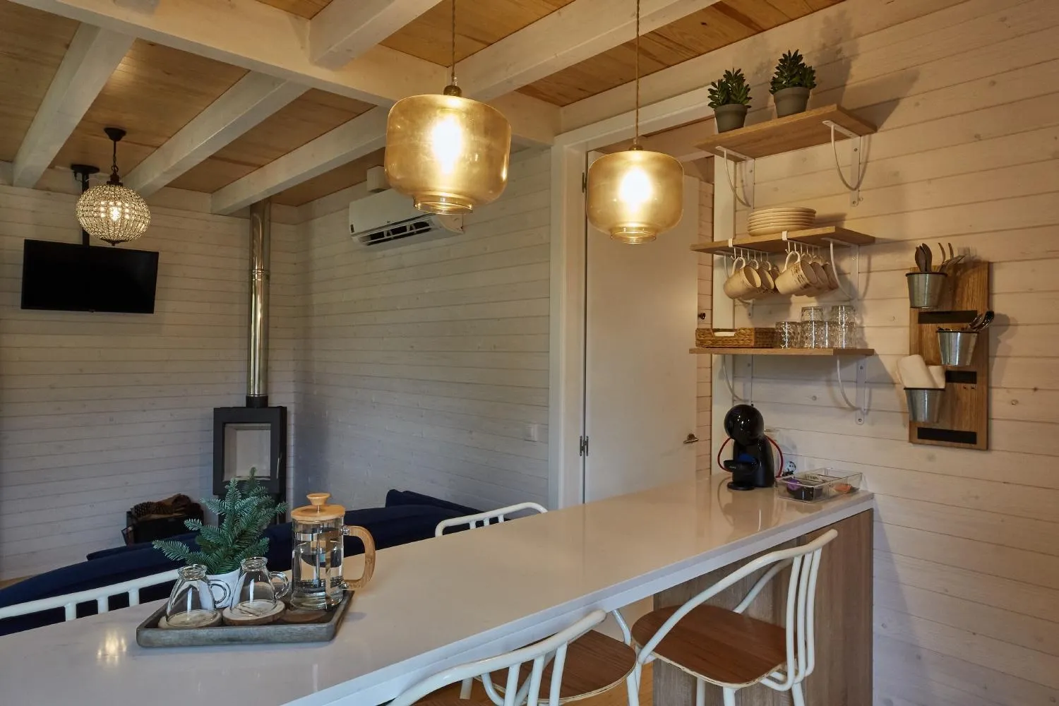 Kitchen or kitchenette in HolaCamp Camino