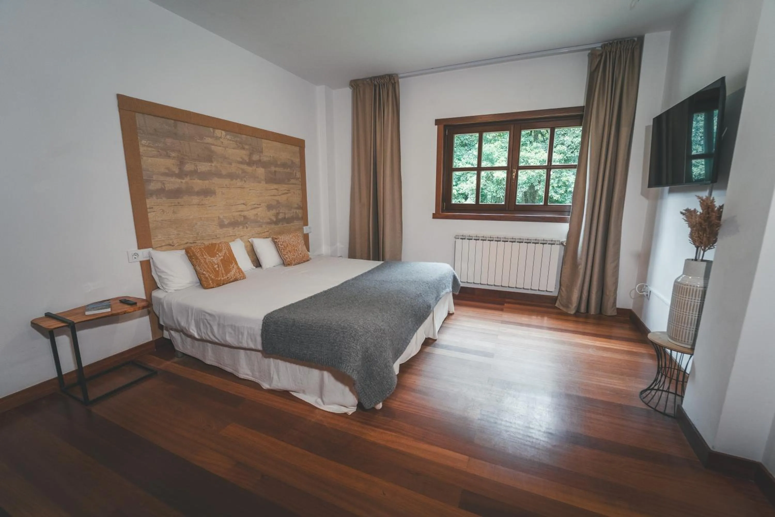 Photo of the whole room, Bed in HolaCamp Camino