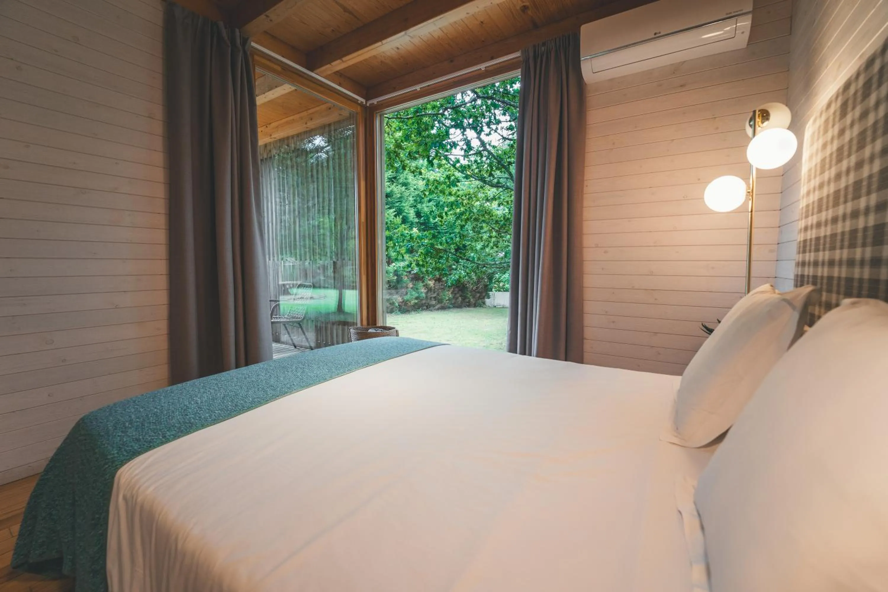 Bedroom, Bed in HolaCamp Camino