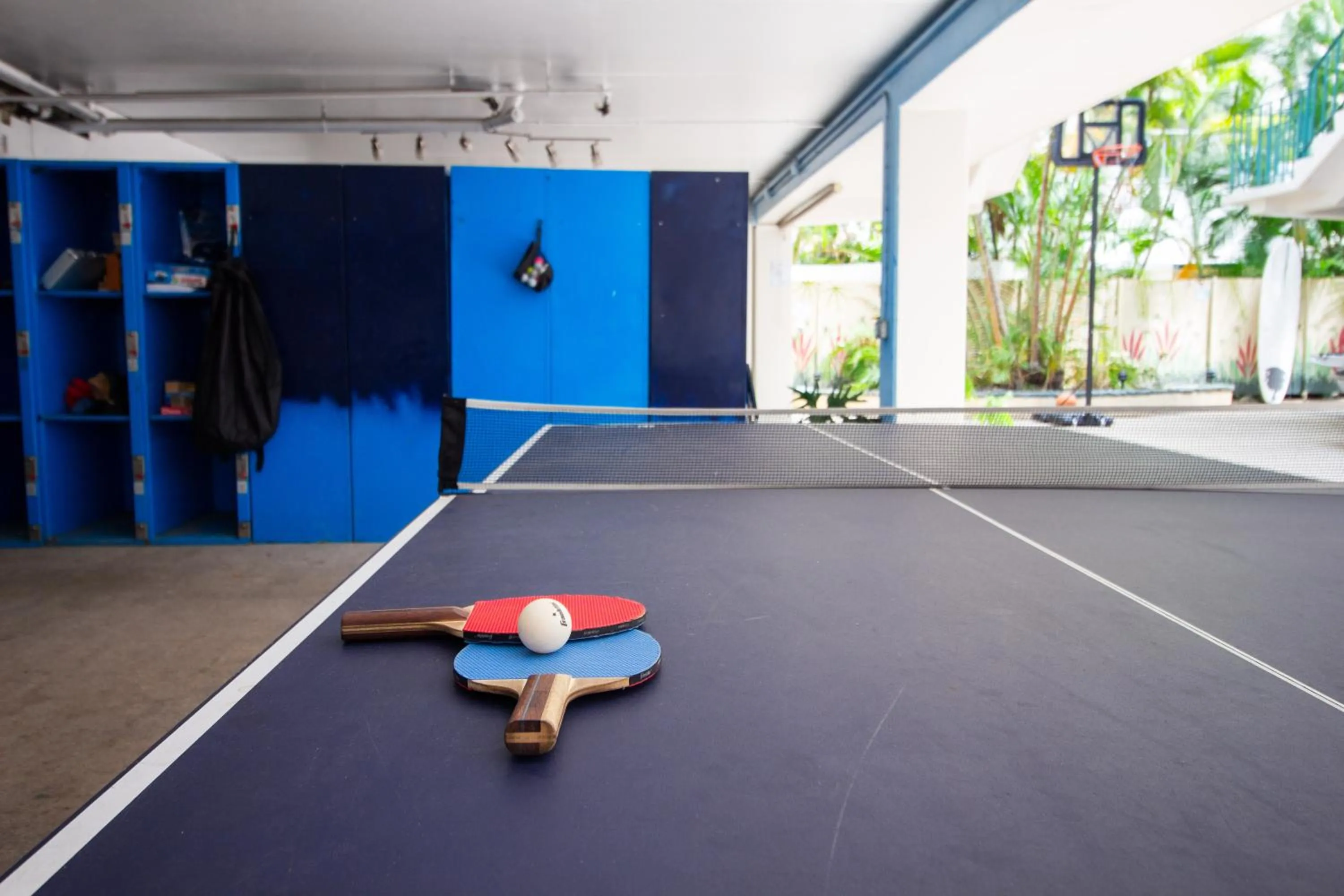 Table tennis in Waikiki Beachside Hostel