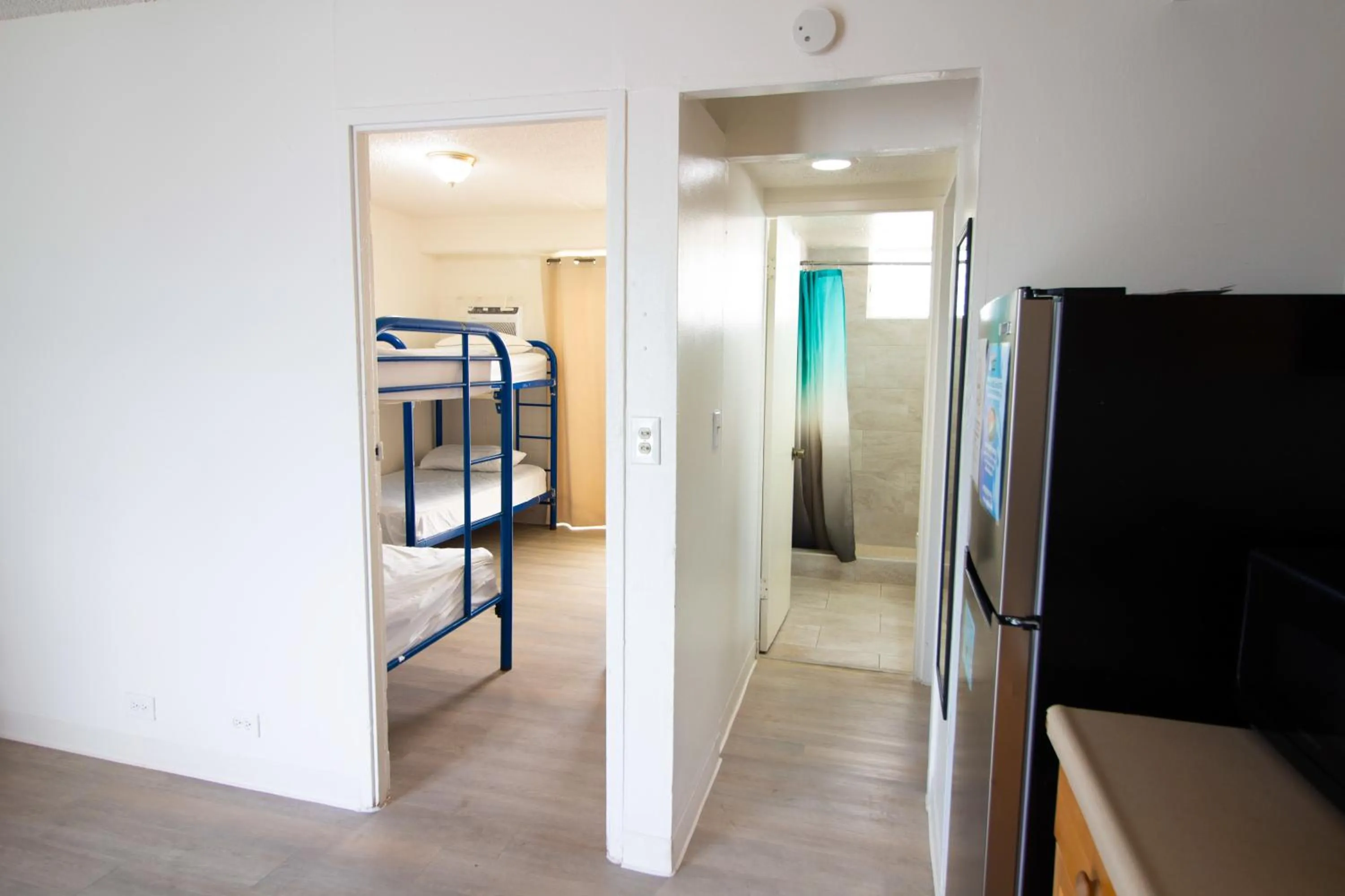 Bed in Waikiki Beachside Hostel