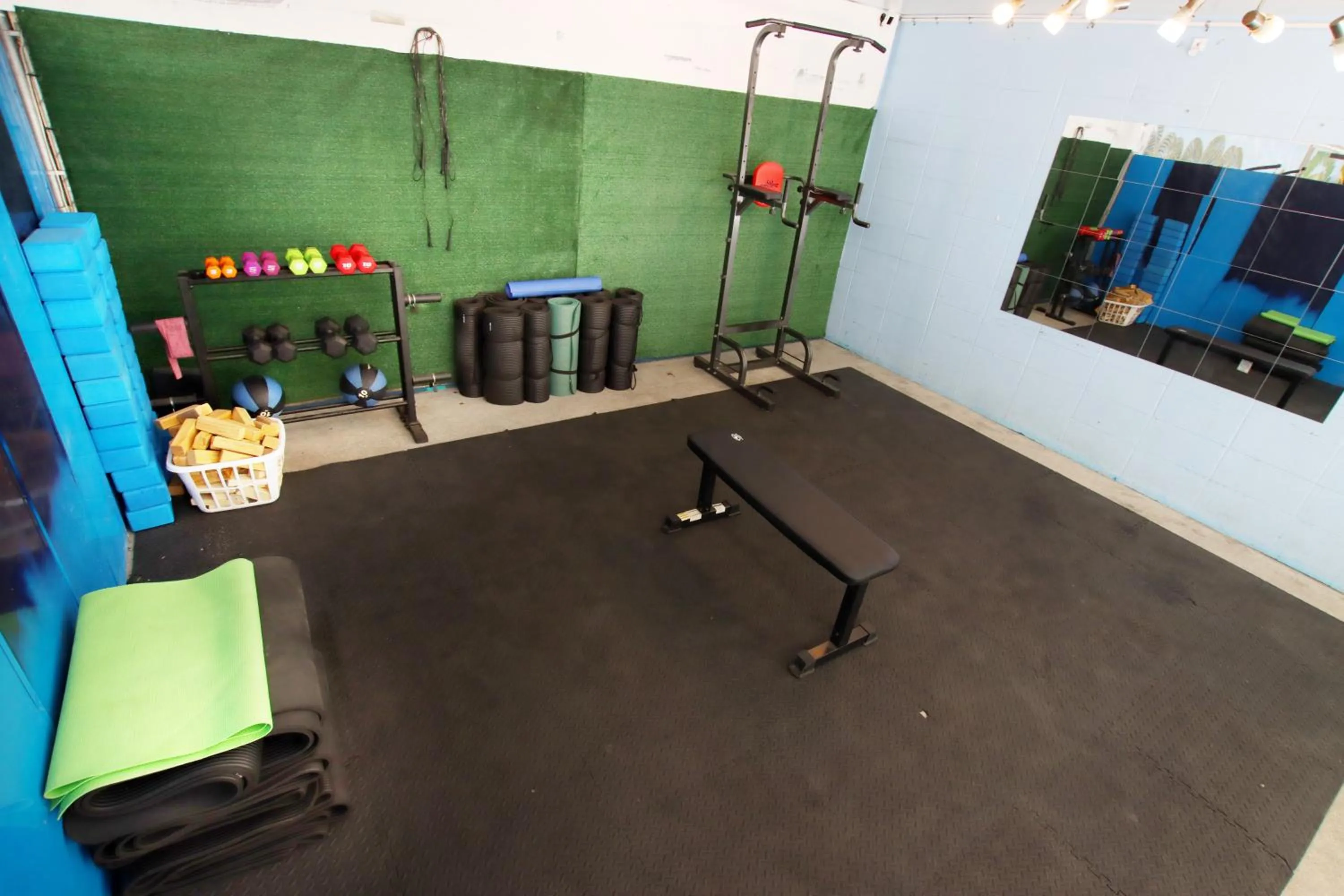 Activities in Waikiki Beachside Hostel