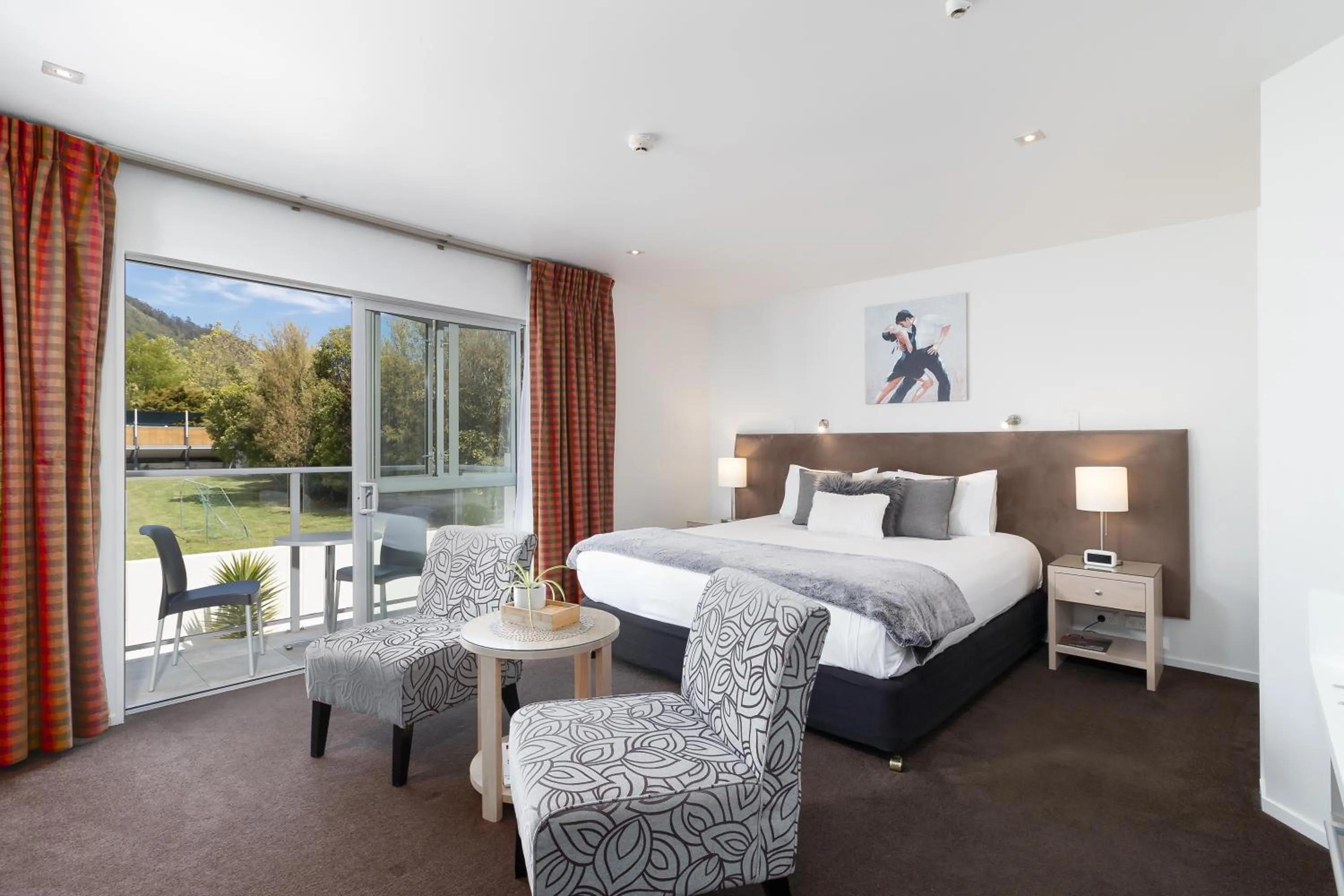 Bedroom, Bed in Century Park