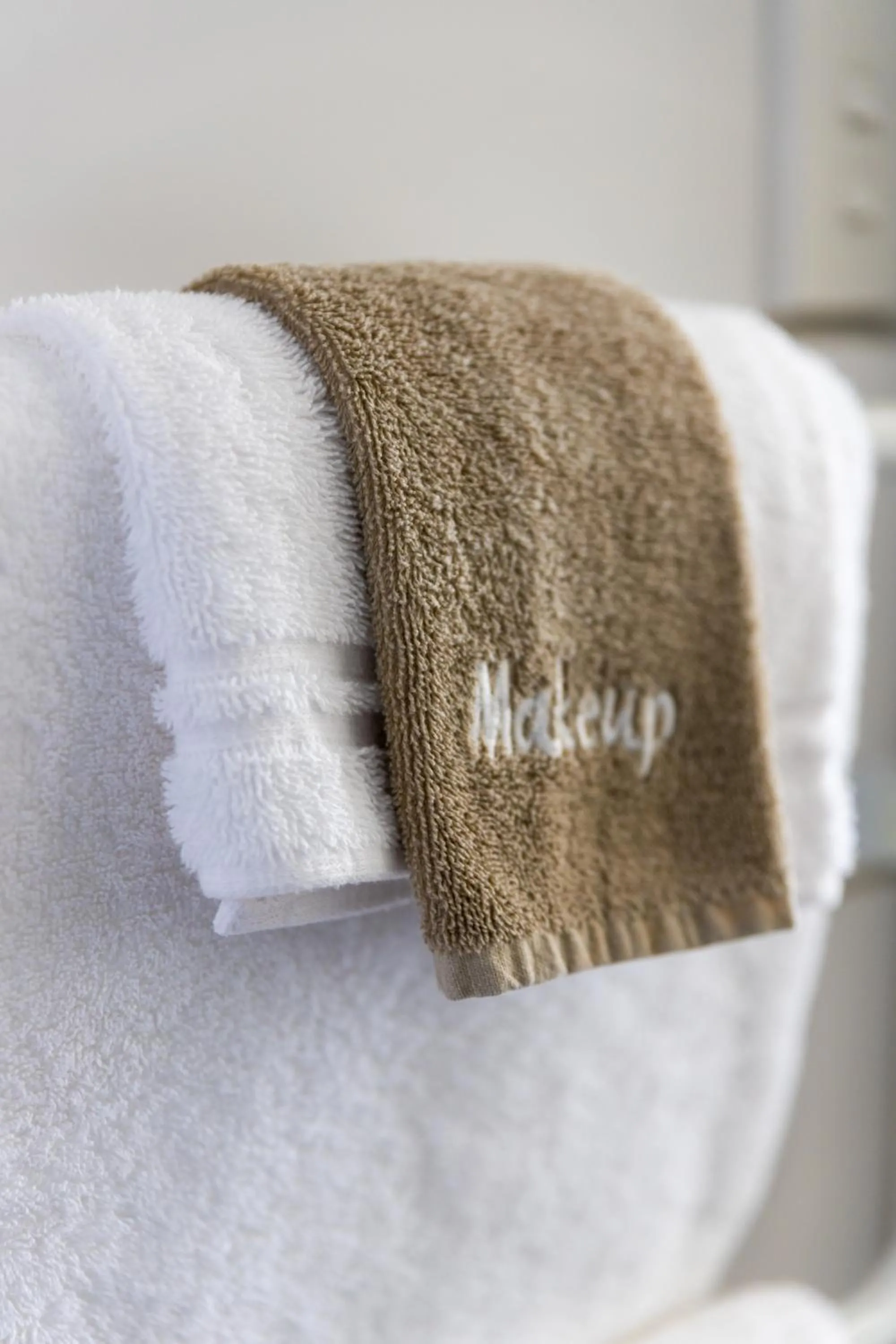 Bathroom, Bed in Century Park