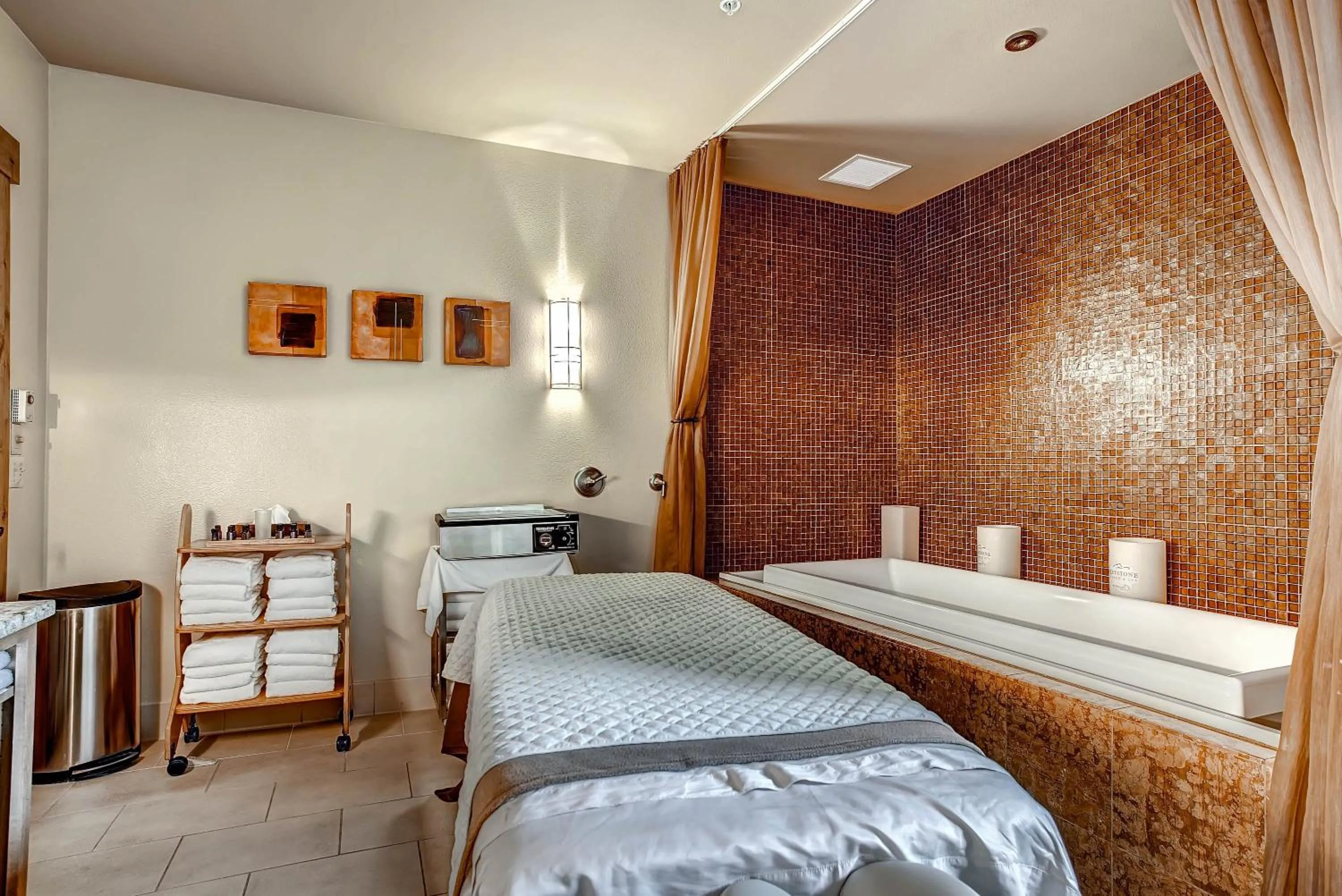 Spa and wellness centre/facilities, Bed in The Keystone Lodge and Spa by Keystone Resort