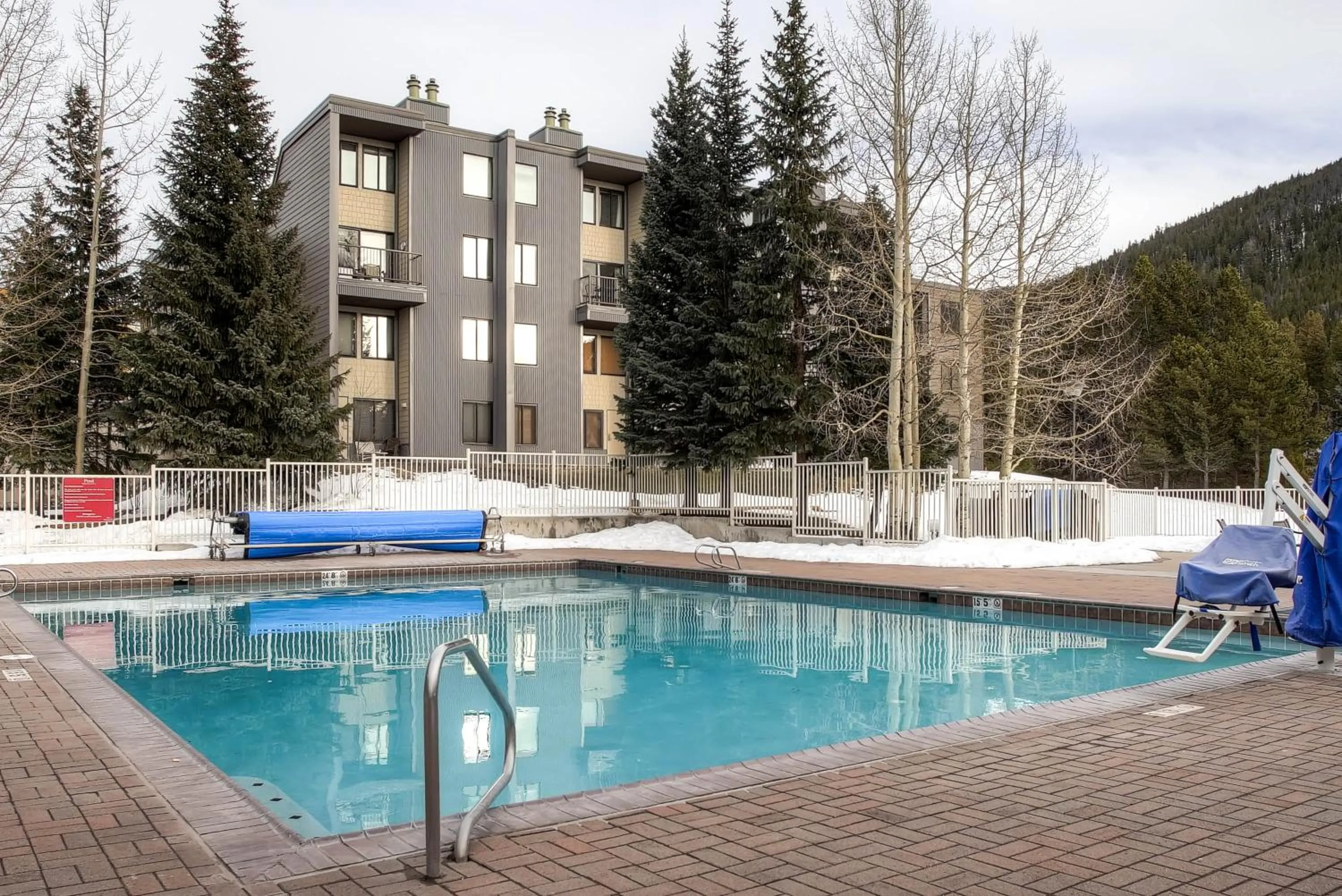 Swimming pool in The Keystone Lodge and Spa by Keystone Resort