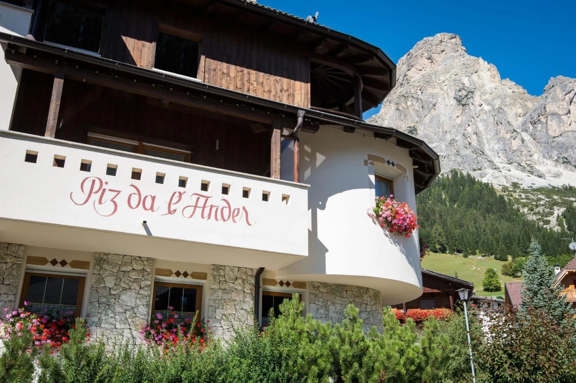 Property building in Garnì Piz da L'Ander