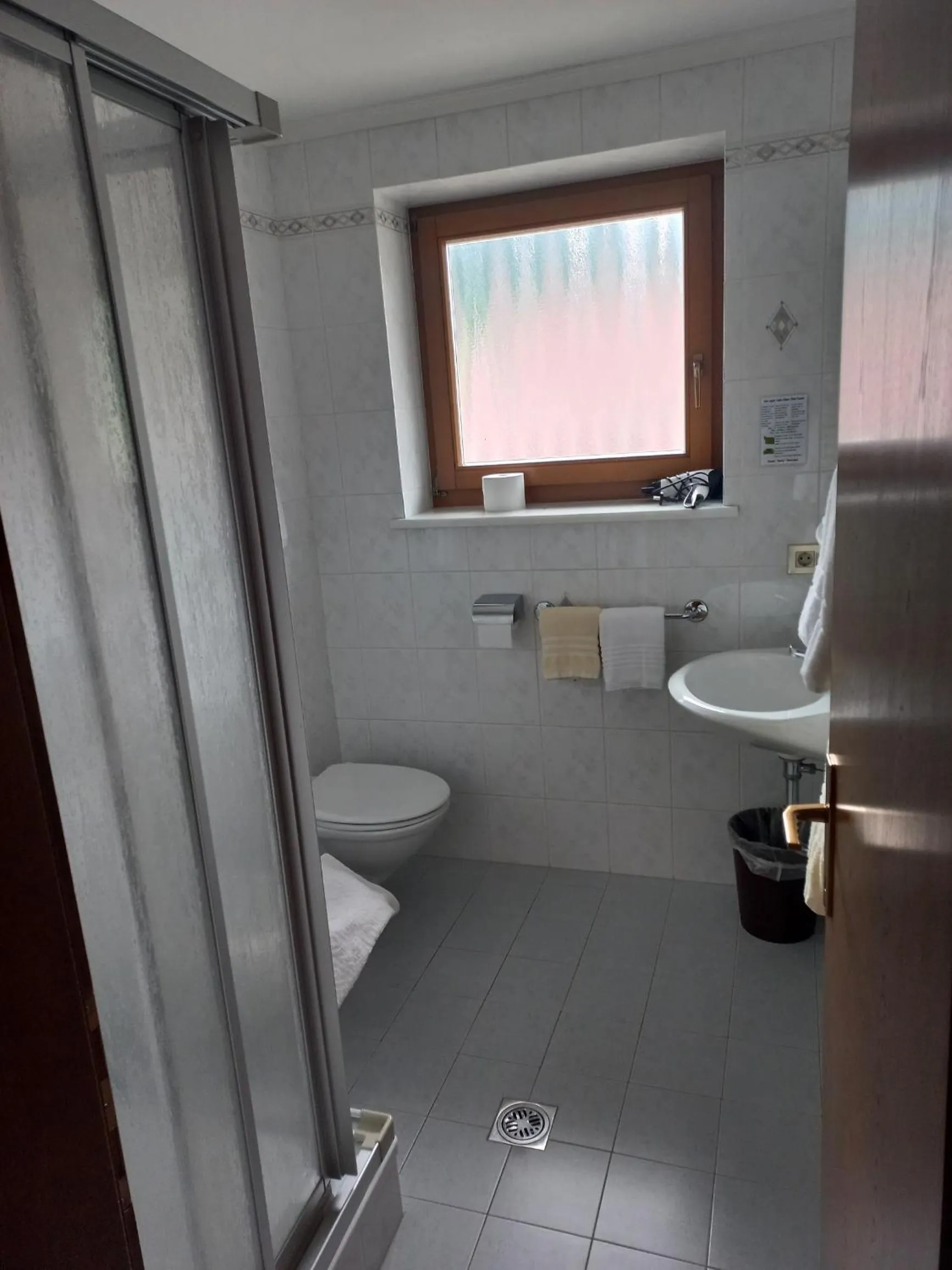 Toilet in Garnì Piz da L'Ander