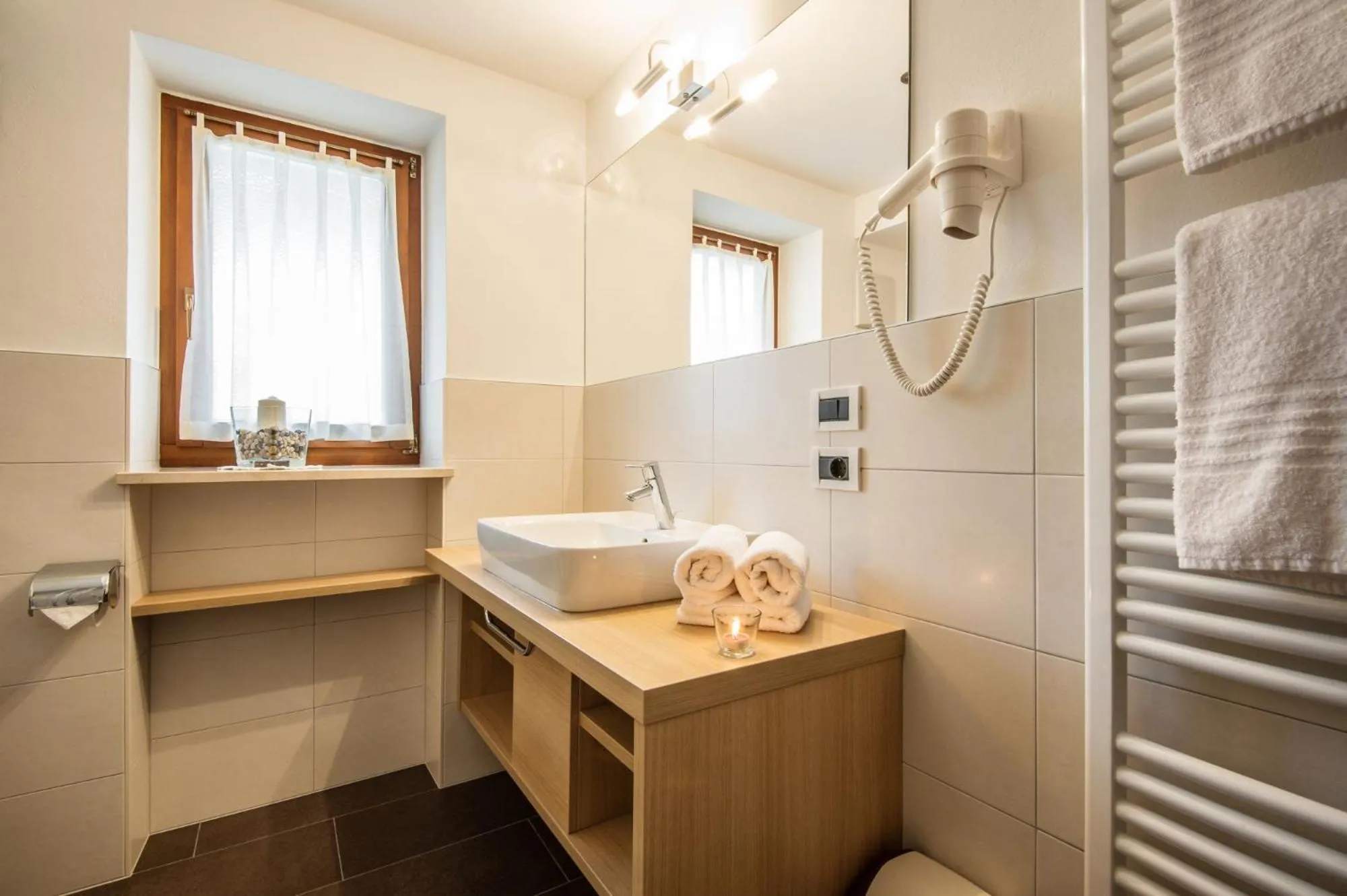 Bathroom in Garnì Piz da L'Ander