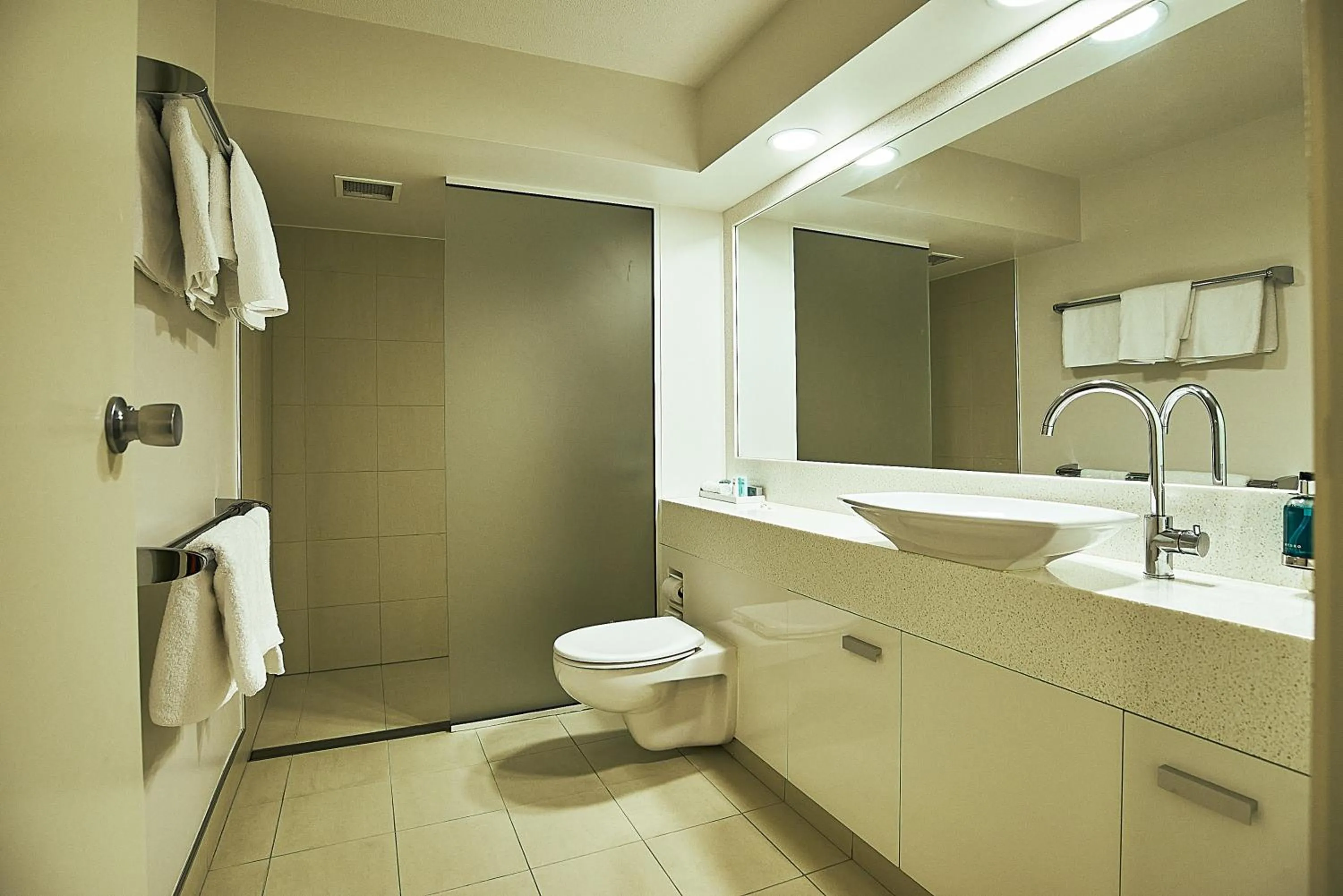 Shower in Salamanca Inn