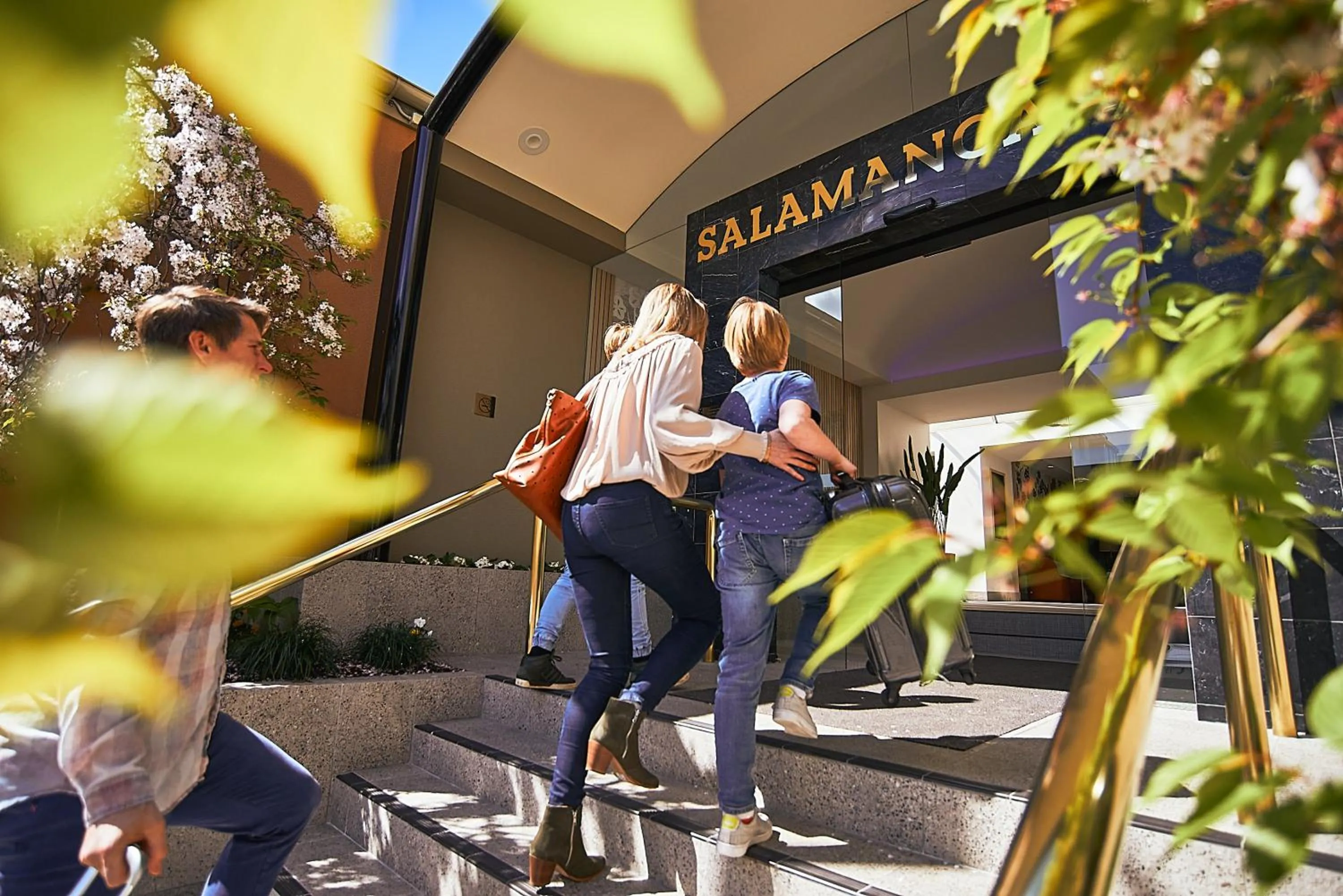 Facade/entrance in Salamanca Inn