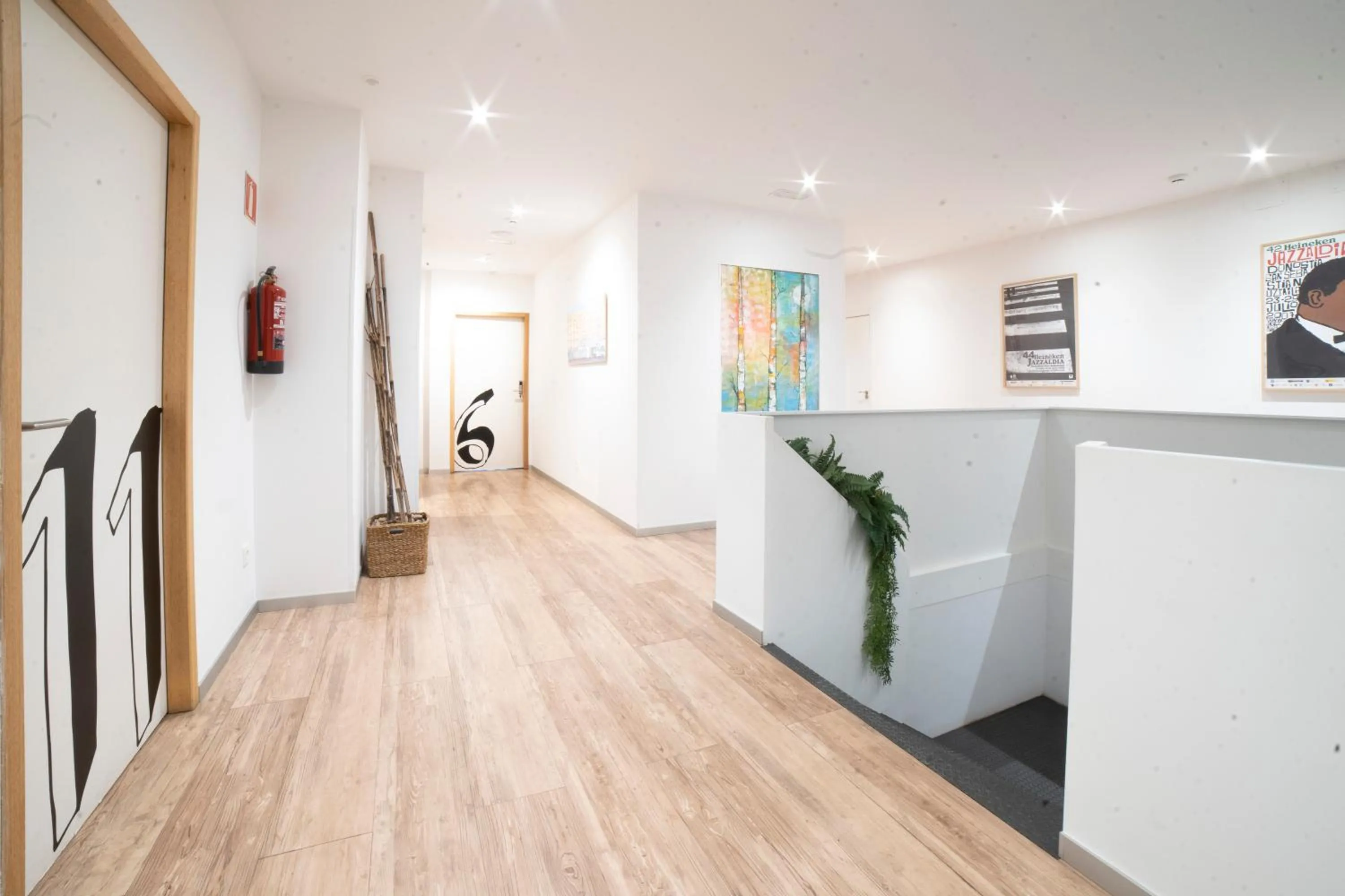 Area and facilities in Koba Hostel