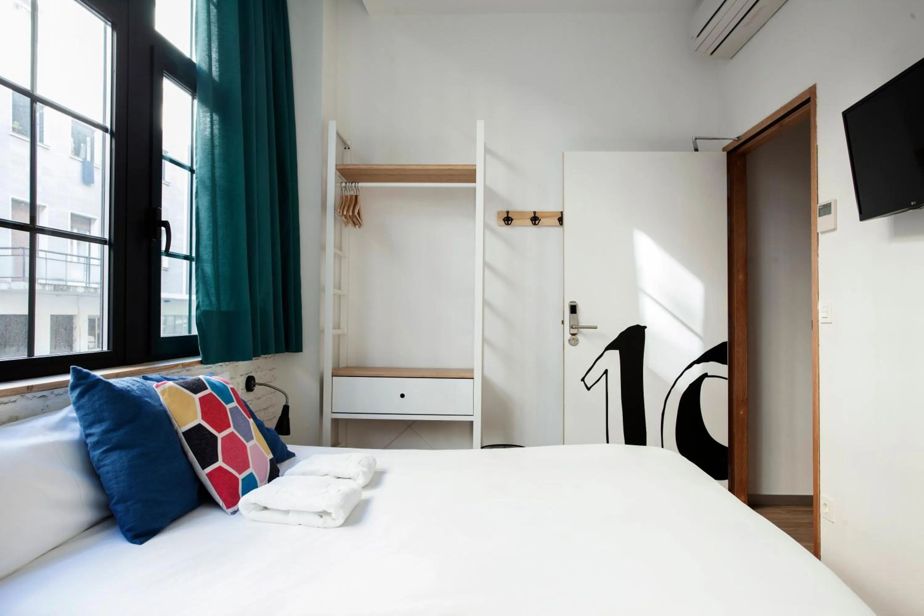 Bedroom, Bed in Koba Hostel