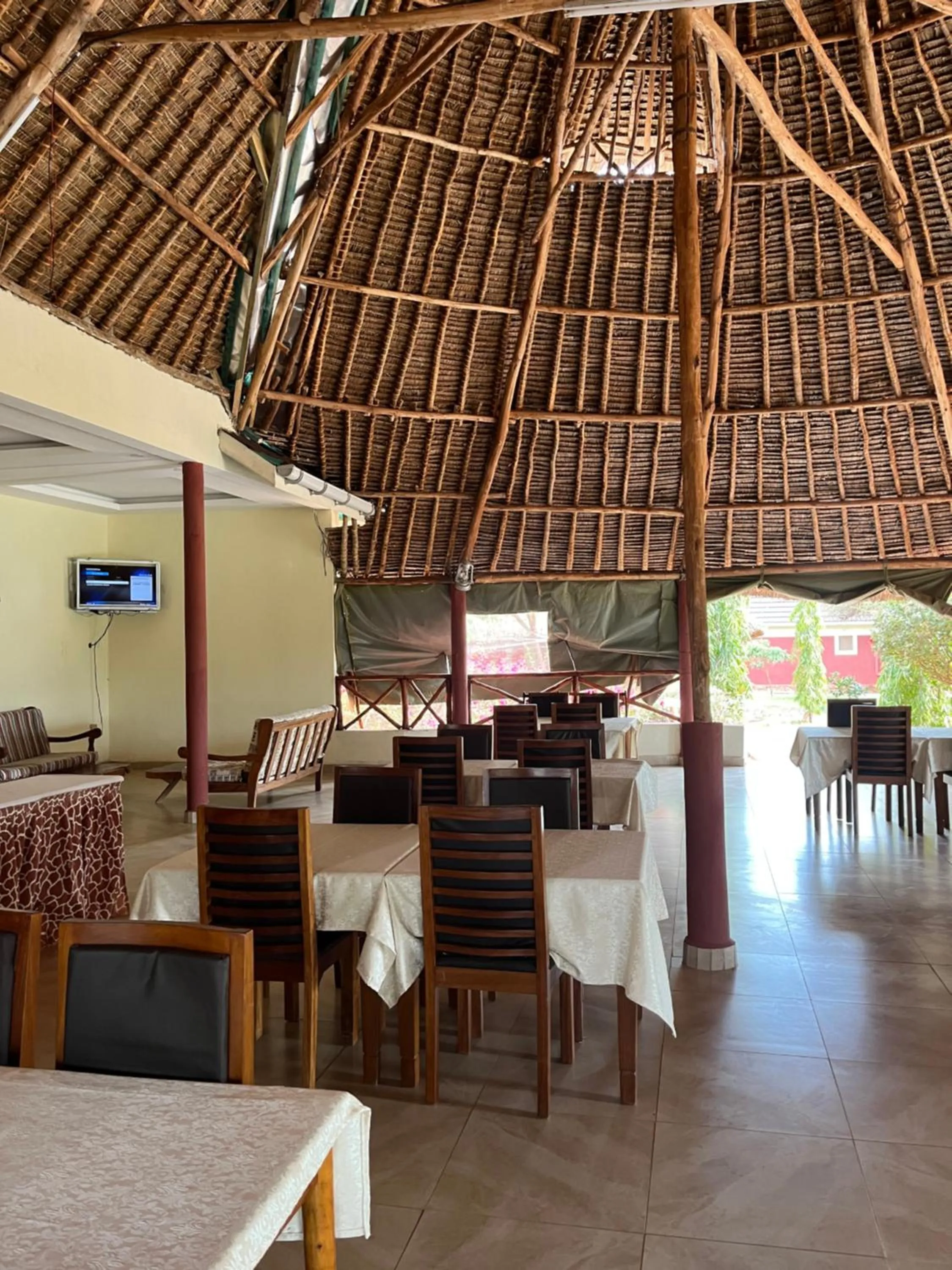Restaurant/places to eat in Lake Jipe Eco Lodge